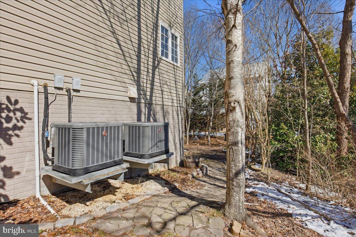 DAHLIA PARK OF WILDEWOOD - Residential