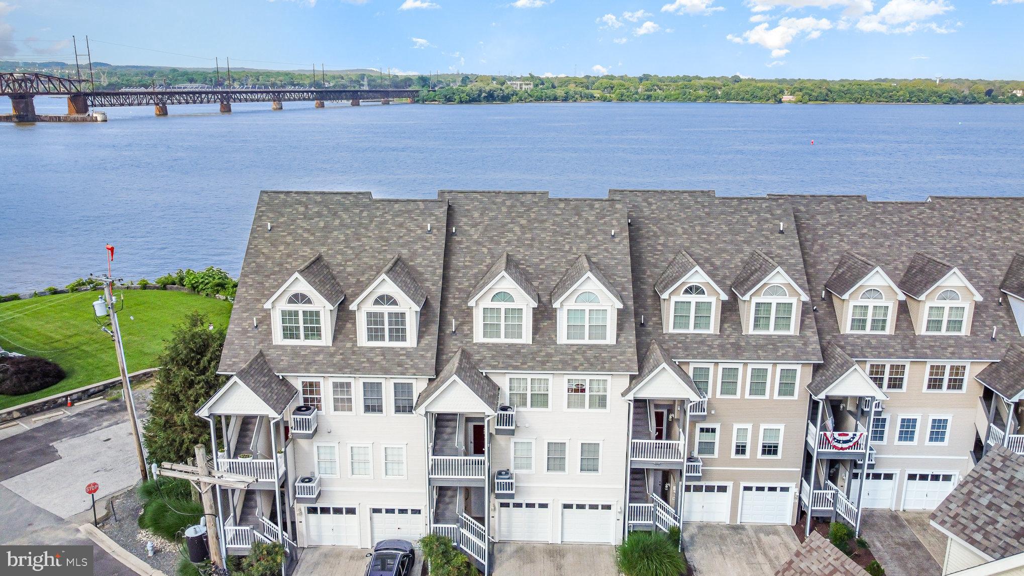215 SENECA WAY B 215-B