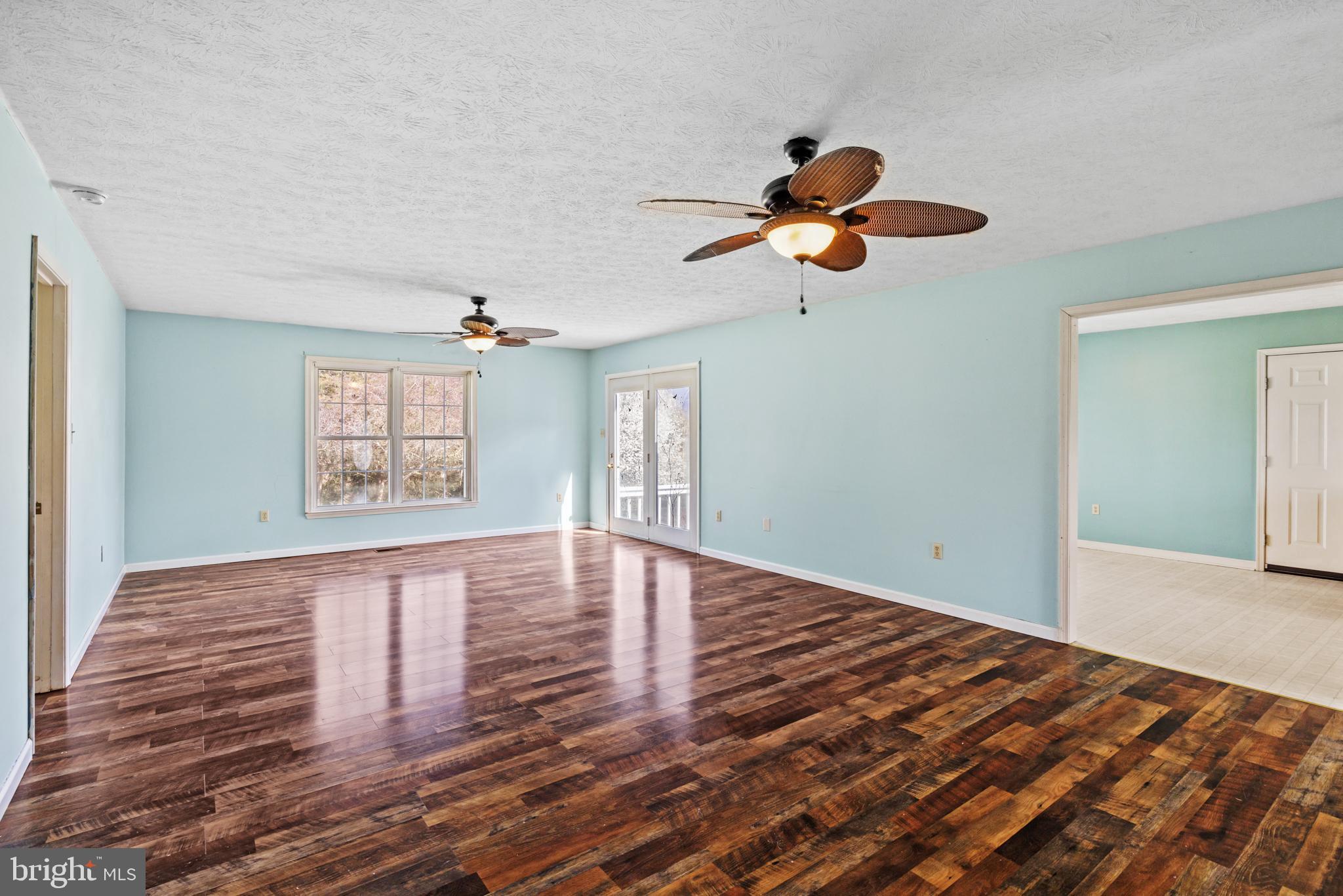 HORSESHOE BEND - Residential