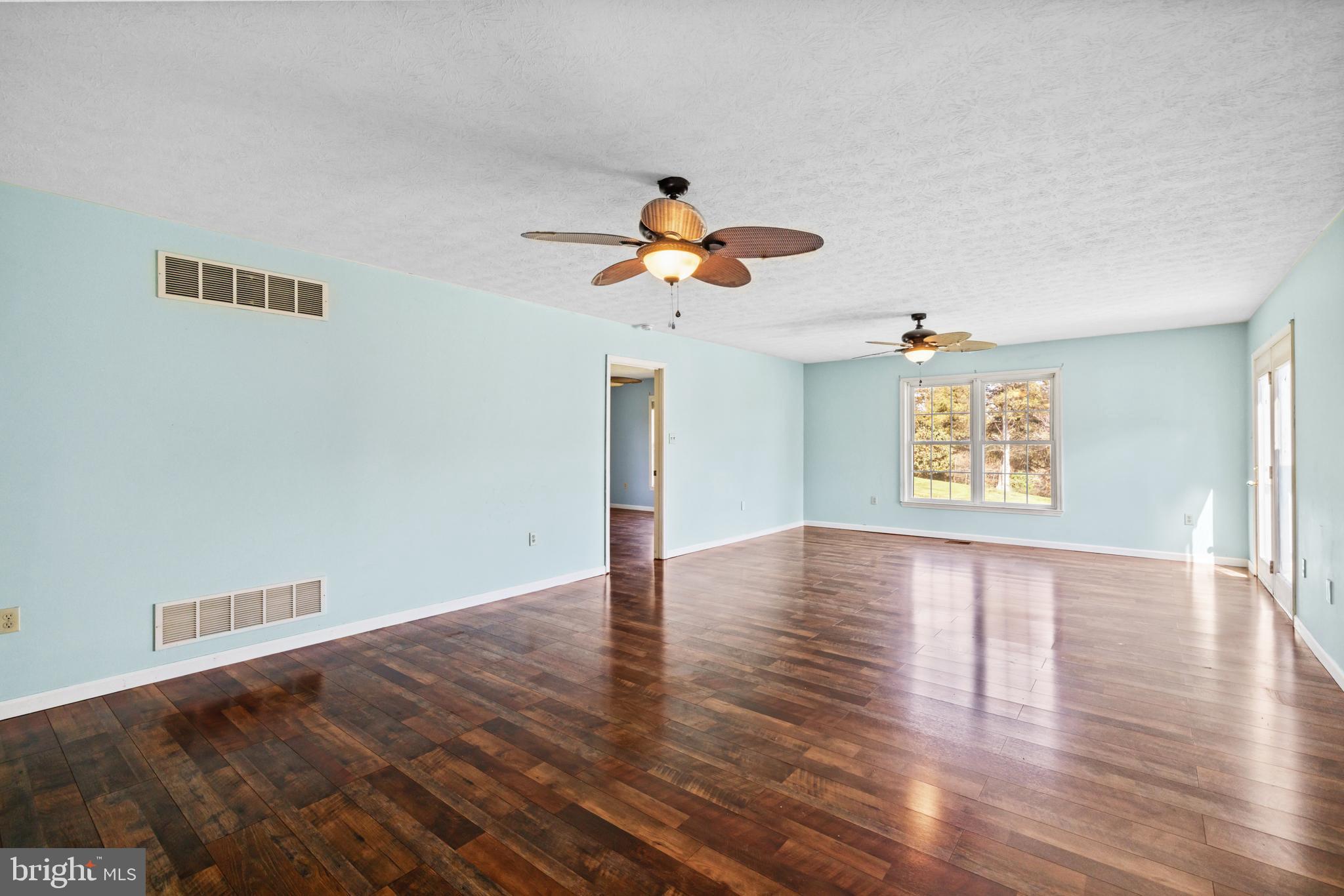 HORSESHOE BEND - Residential