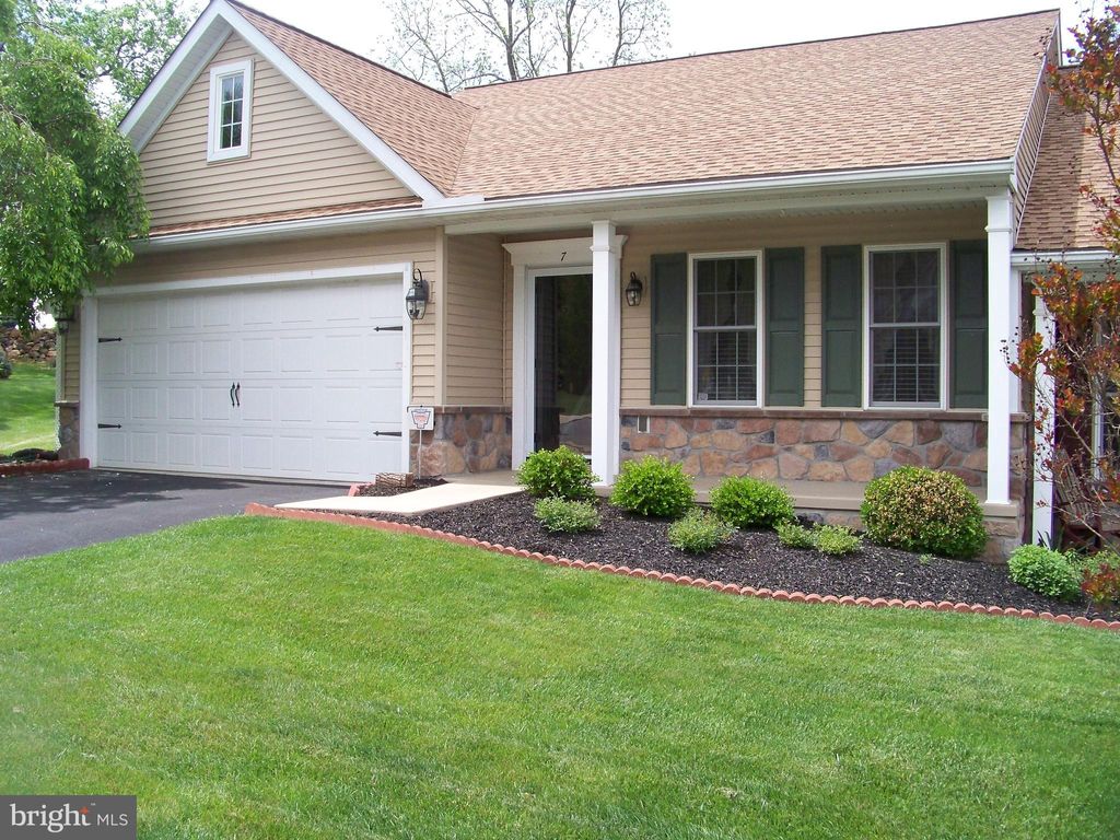 Photo of 7 Jasper Lane, CHRISTIANA, PA 17509 (MLS # PALA2069476)