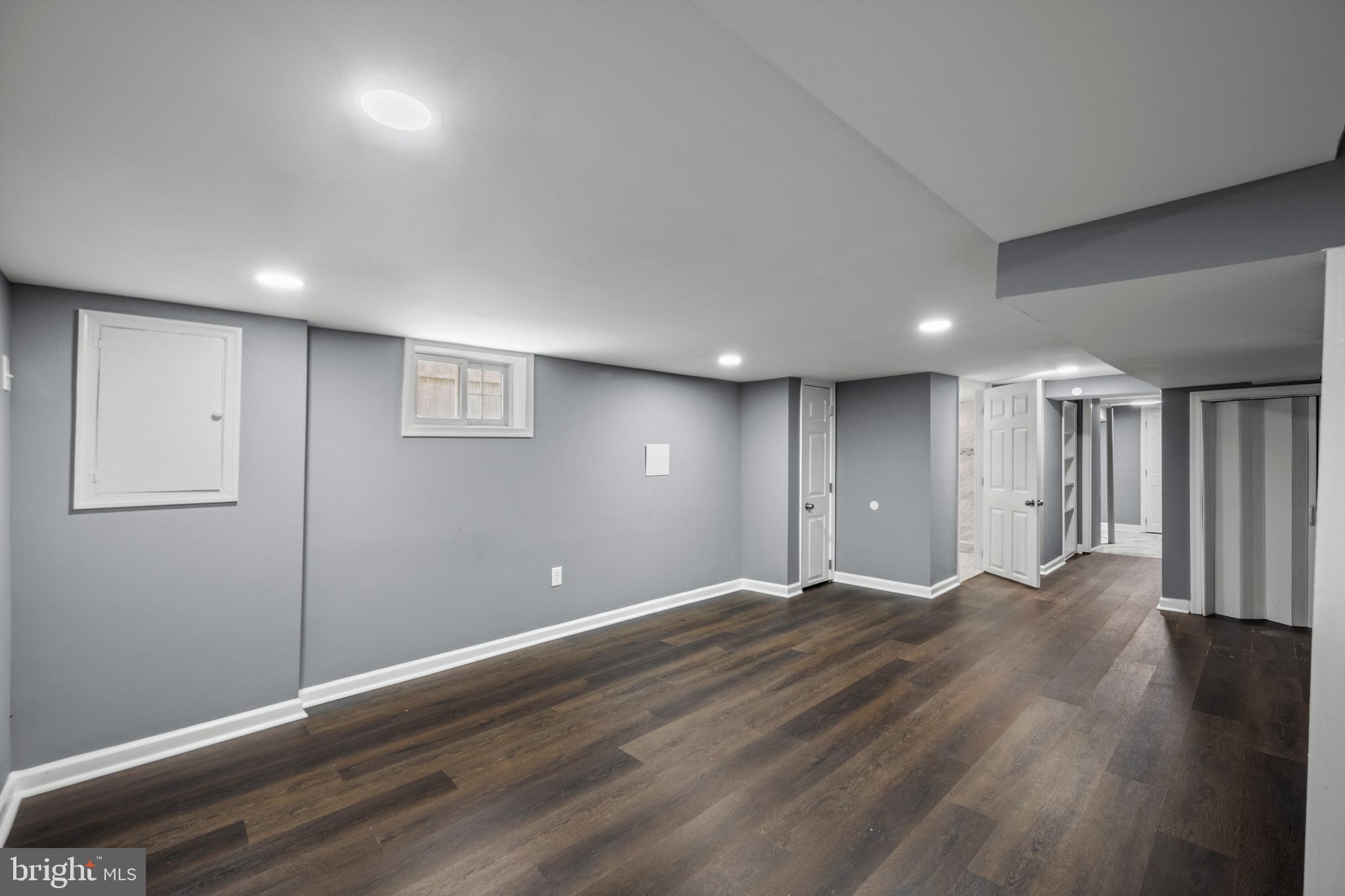 CHESAPEAKE TERRACE - Residential