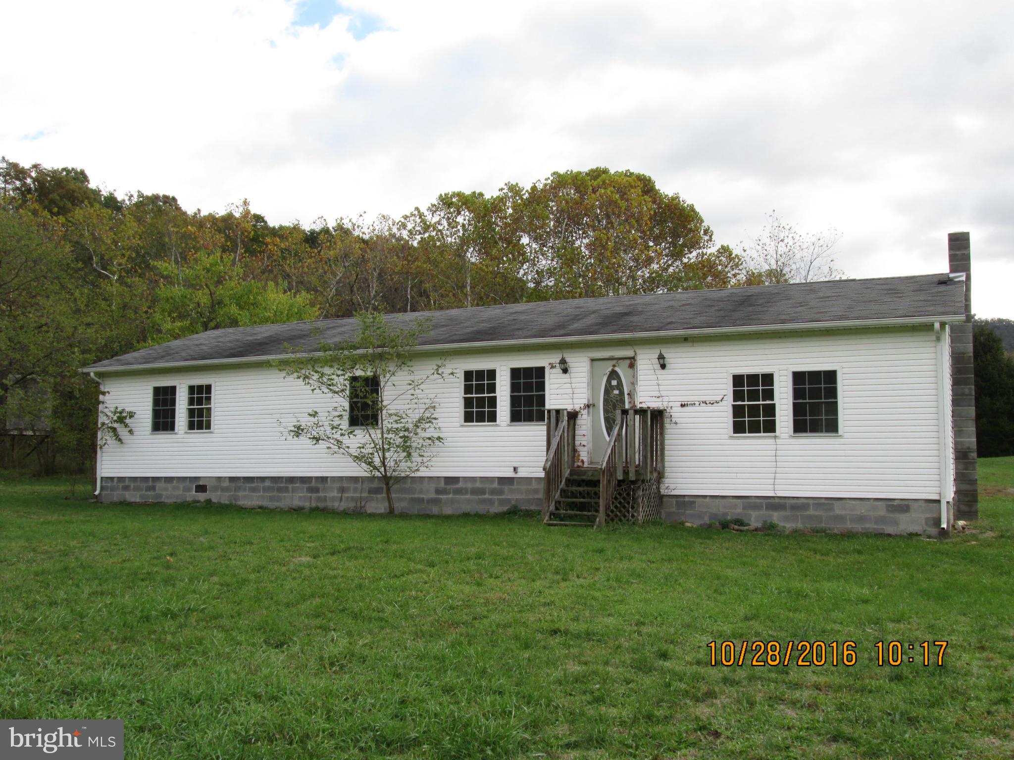 LITTLE MOUNTAIN ESTATES - Residential