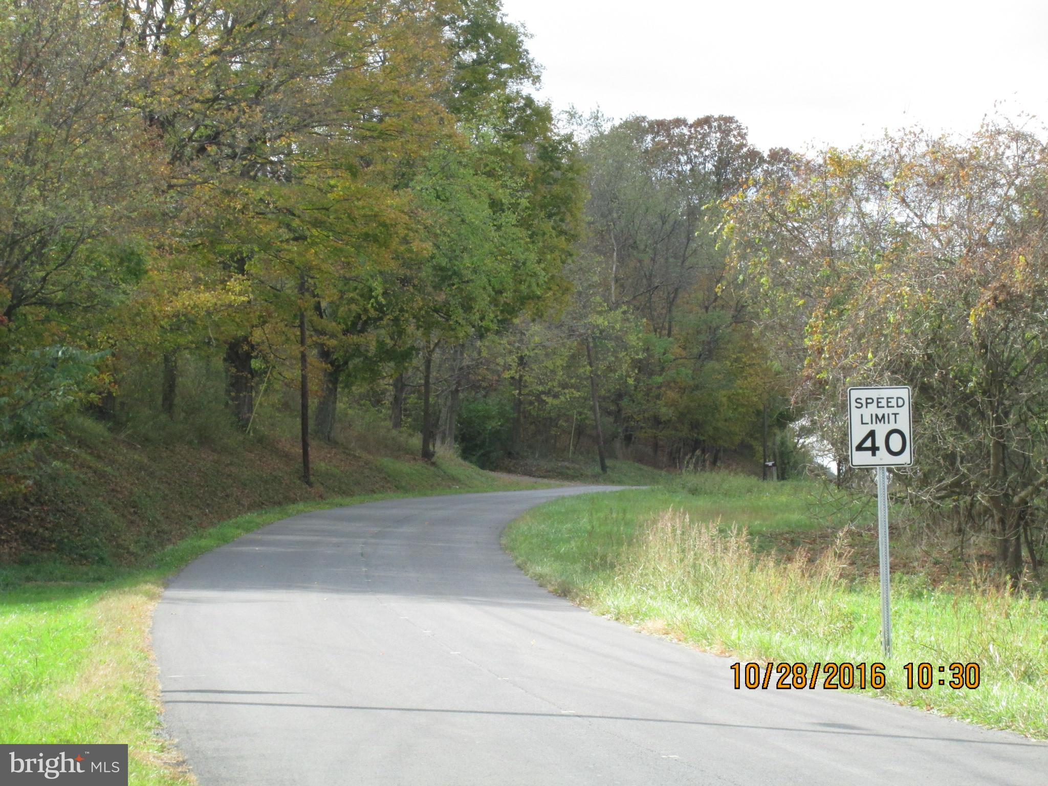LITTLE MOUNTAIN ESTATES - Residential