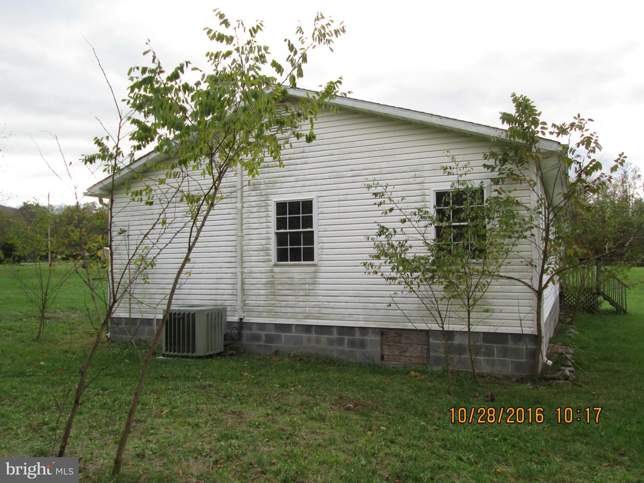 LITTLE MOUNTAIN ESTATES - Residential