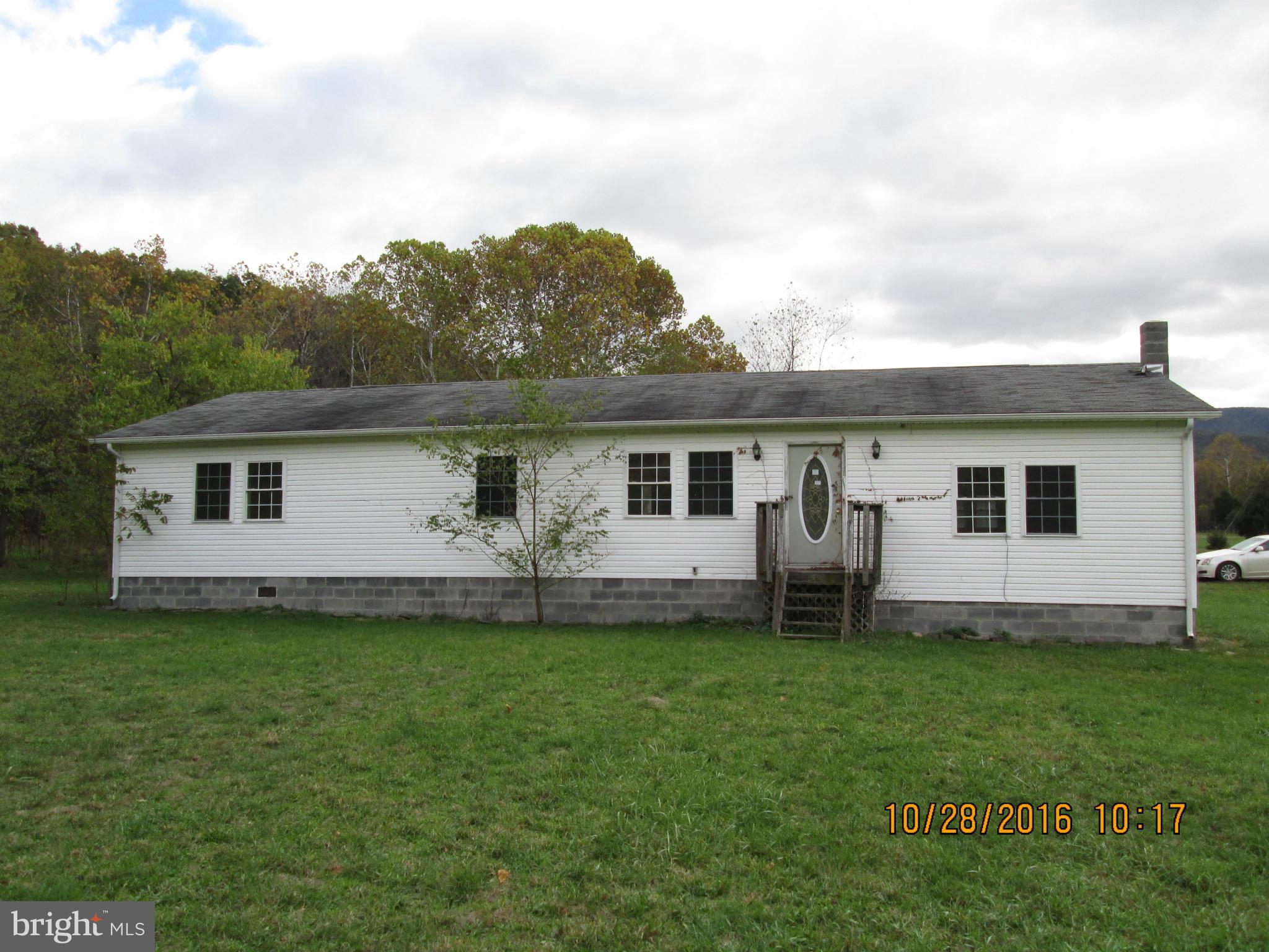 LITTLE MOUNTAIN ESTATES - Residential