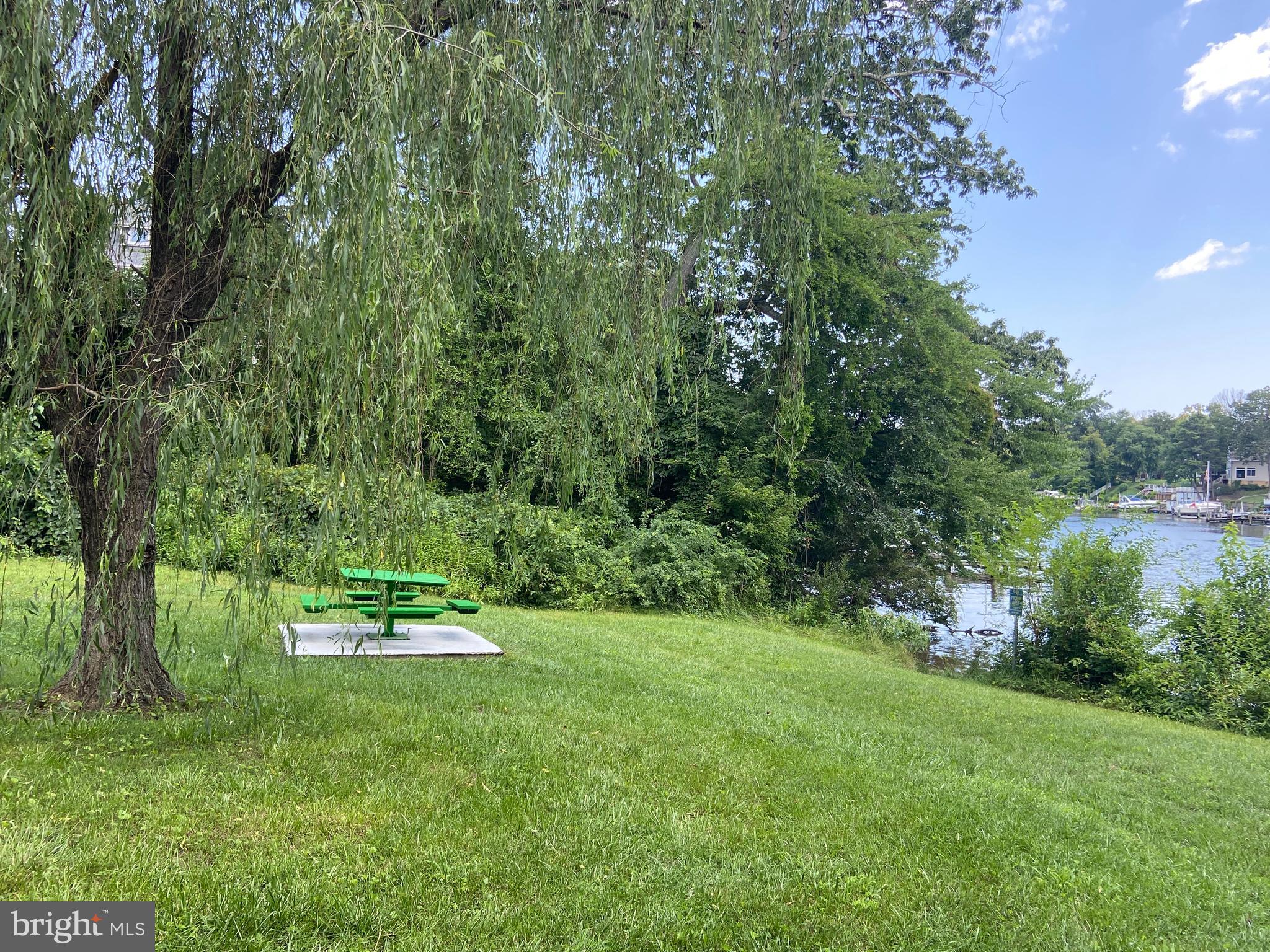 CHELSEA BEACH - Residential