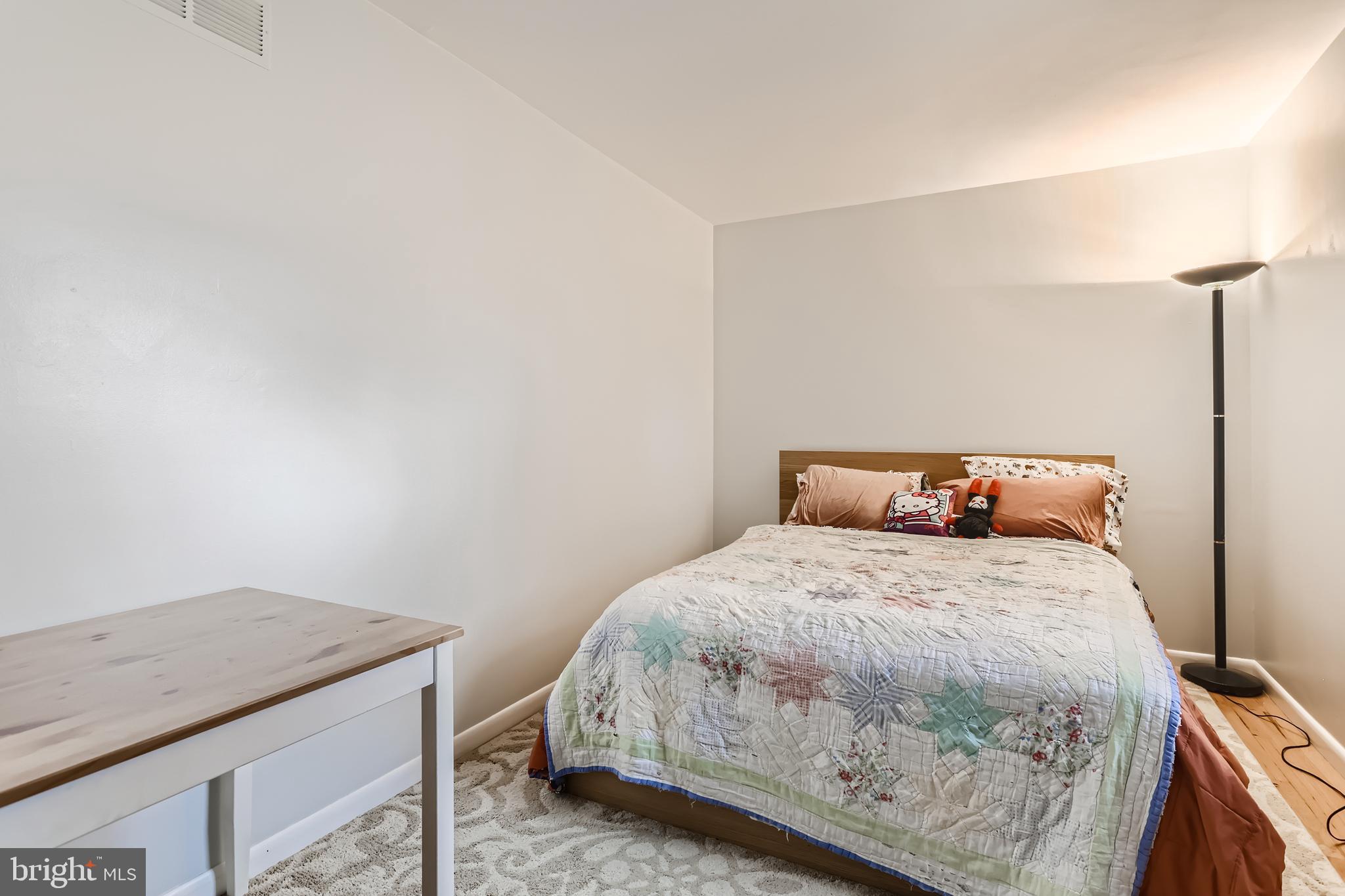 CHELSEA BEACH - Residential