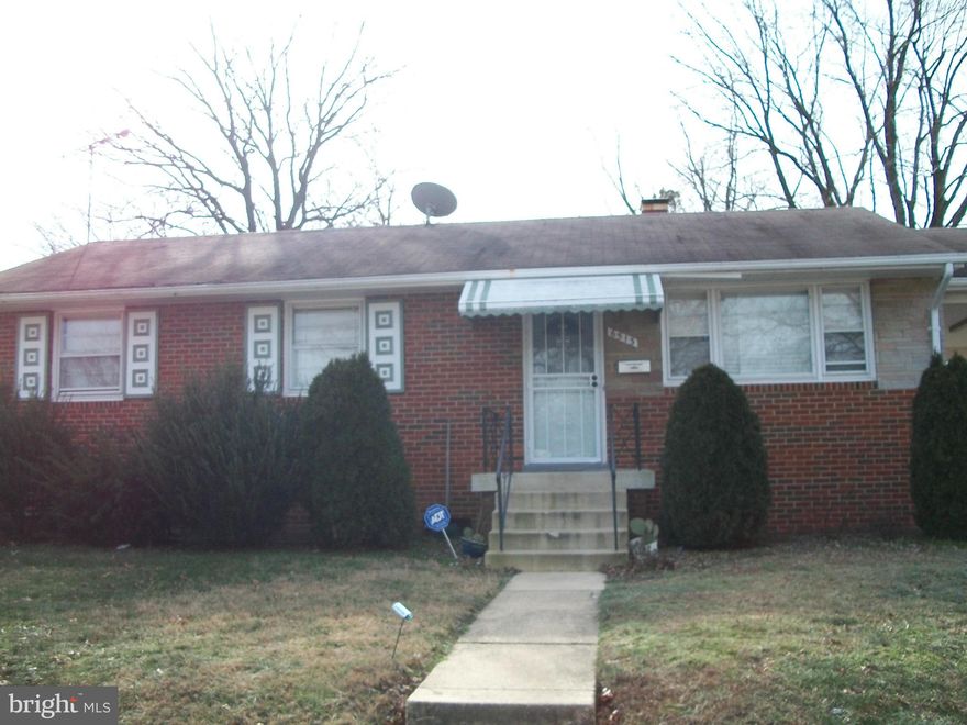 This charming home is priced under comps, a great value and move in ready. Don't miss out on this home, offering, an updated kitchen, 3bdrm/1.5ba/Carport/2finished lvls, the basement is a walkout w/ it's own entrance and room to grow, great for entertaining. Situated on a huge flat lot, big fenced in back yard w/shed. This one won't last.