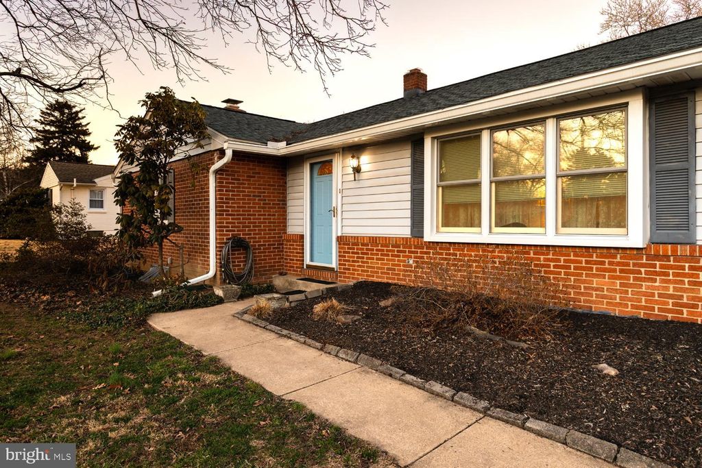 Photo of 341 Maxson Road, LANCASTER, PA 17601 (MLS # PALA2084272)