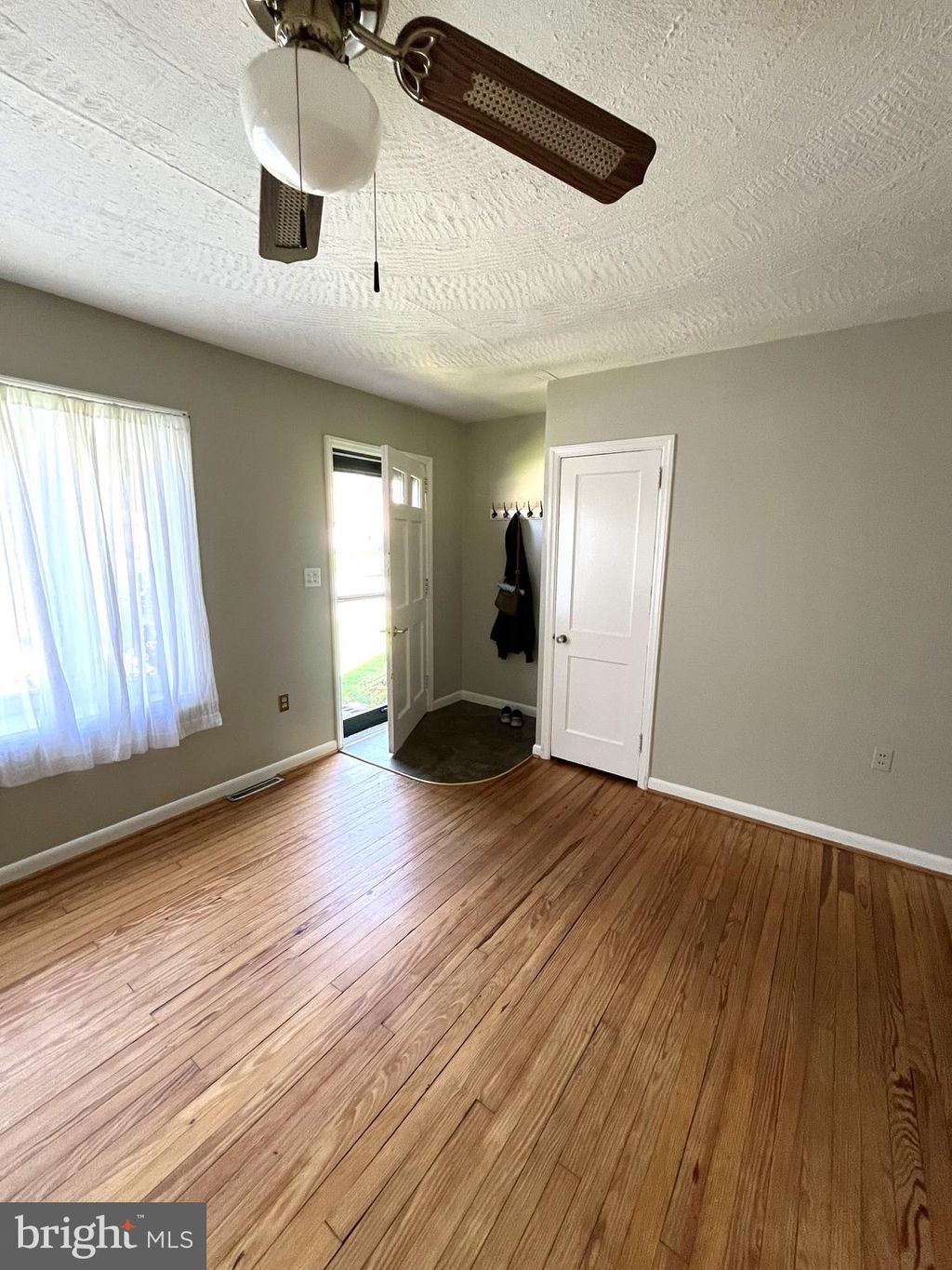 Photo of 204 Wecaf Road, NEW HOLLAND, PA 17557 (MLS # PALA2078488)