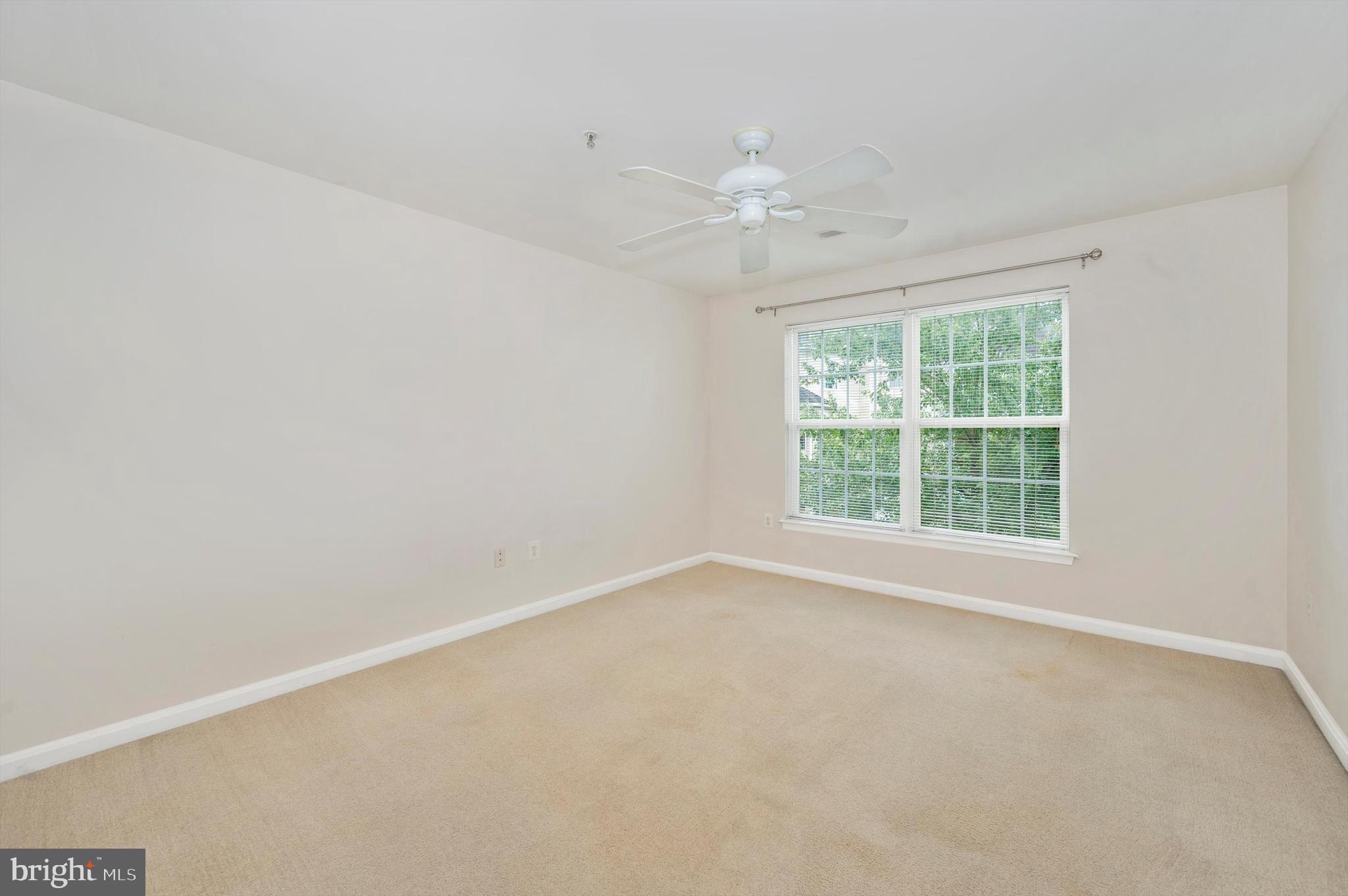 BALLENGER CREEK CENTER POND - Residential