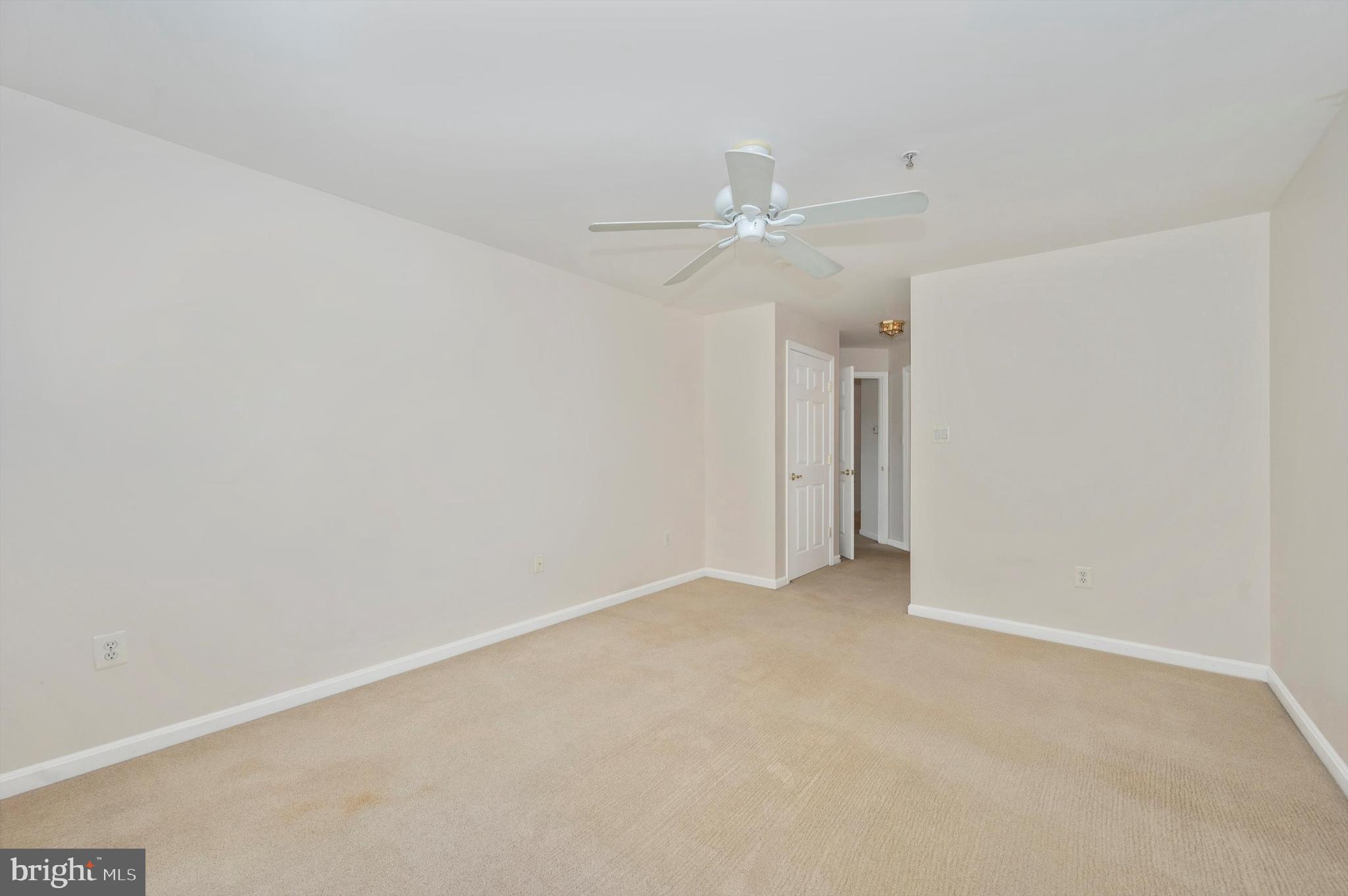 BALLENGER CREEK CENTER POND - Residential