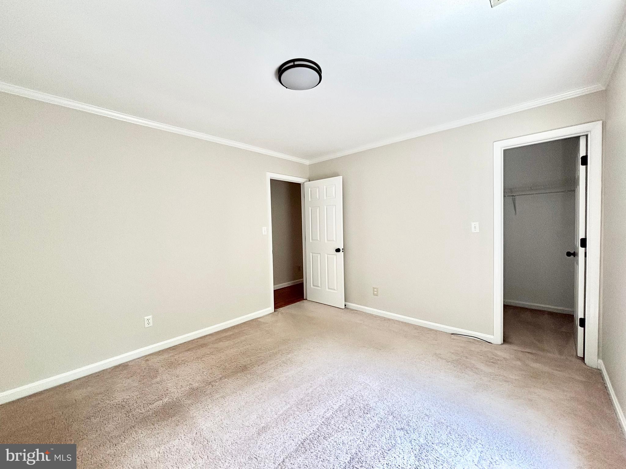 HAMPTON OAKS - Residential