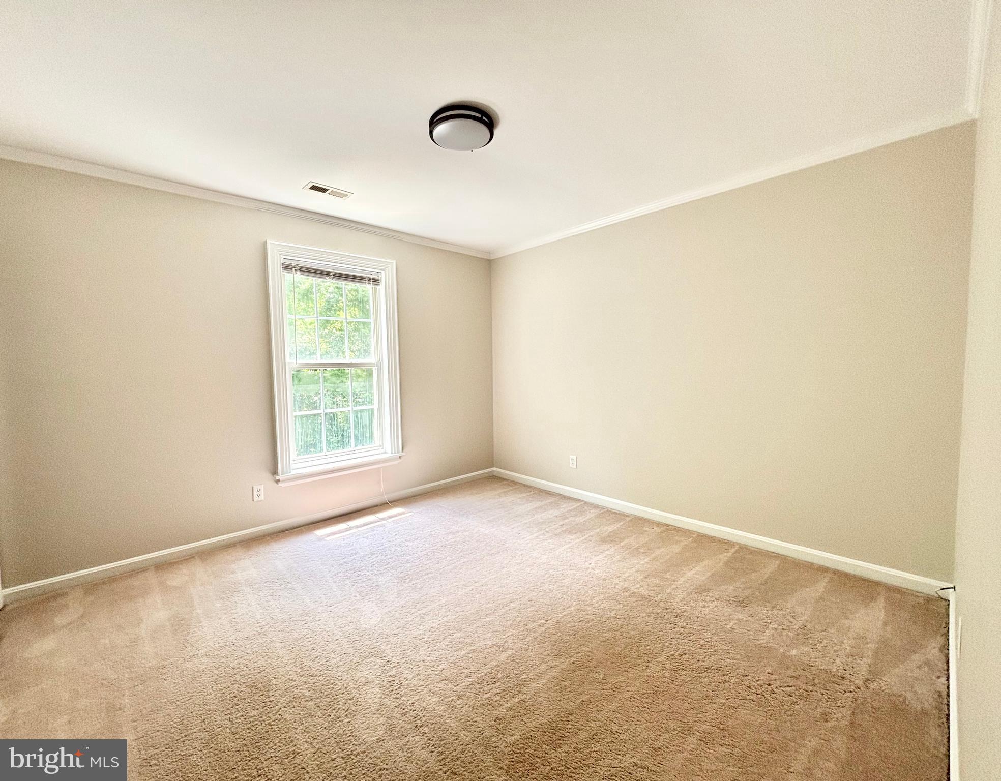 HAMPTON OAKS - Residential