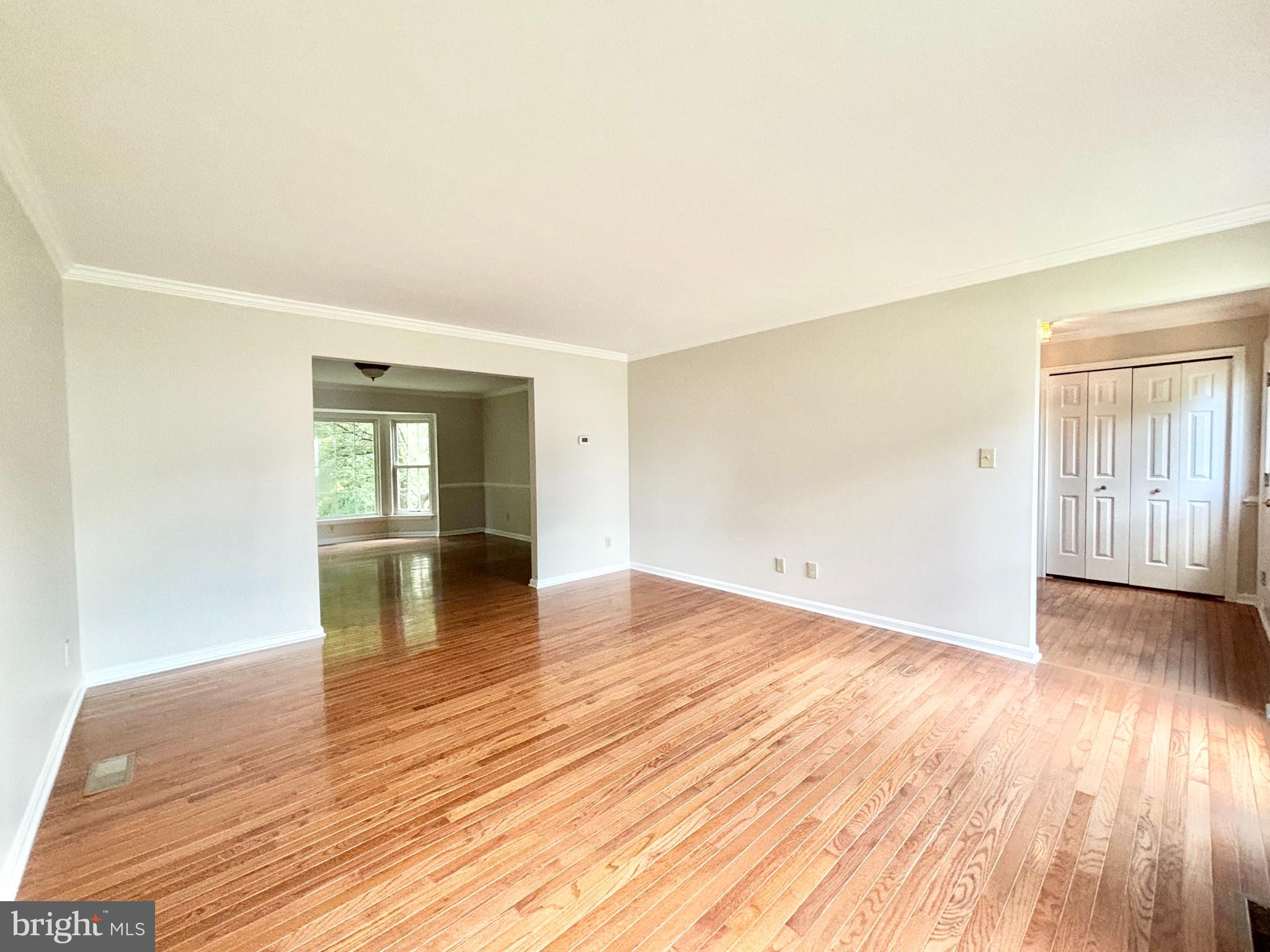 HAMPTON OAKS - Residential