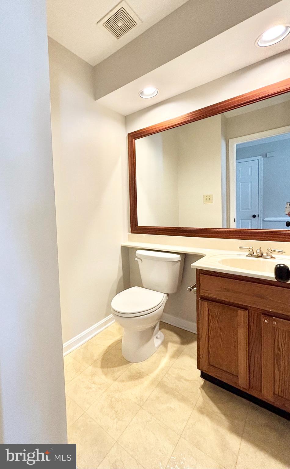 HAMPTON OAKS - Residential