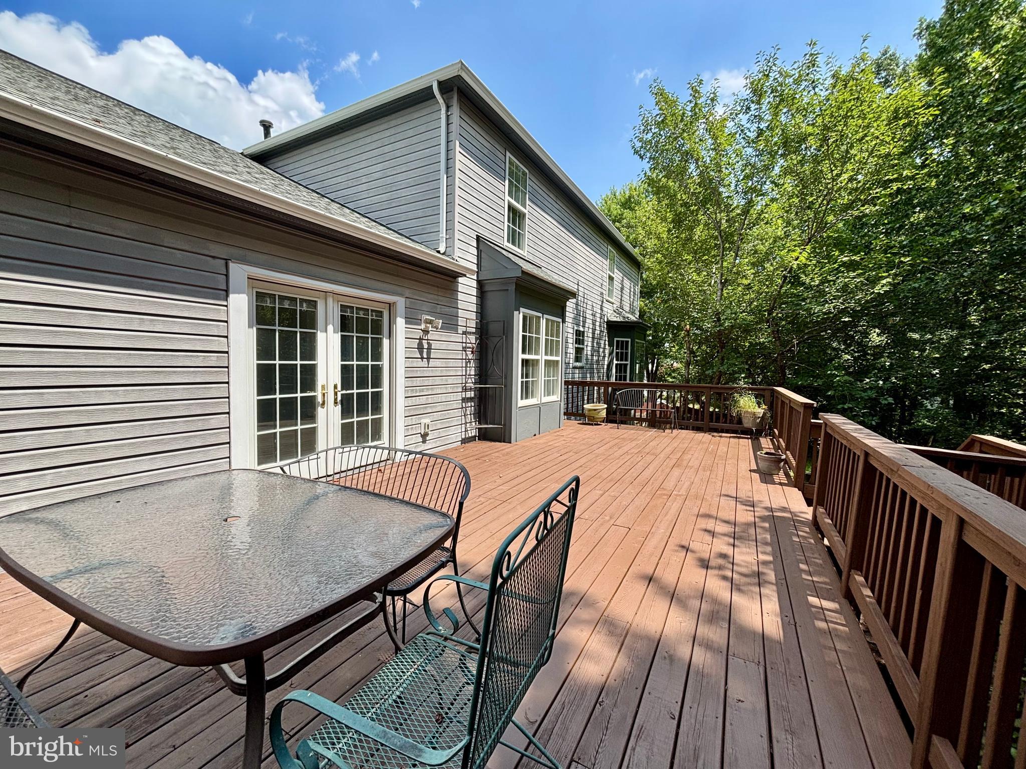 HAMPTON OAKS - Residential