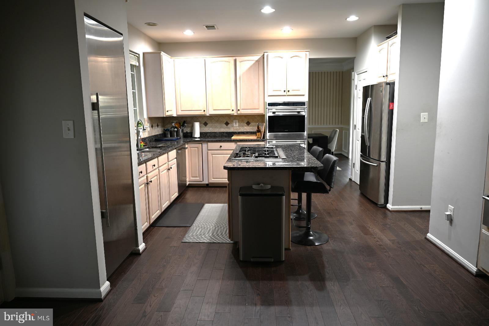 RIDGES AT ASHBURN - Residential Lease