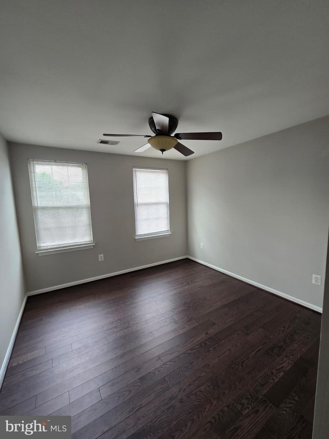 RIDGES AT ASHBURN - Residential Lease