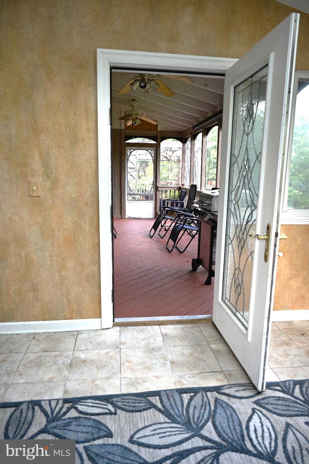 RIDGES AT ASHBURN - Residential Lease