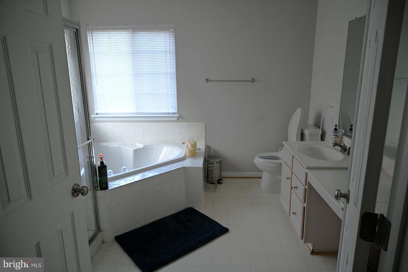 RIDGES AT ASHBURN - Residential Lease