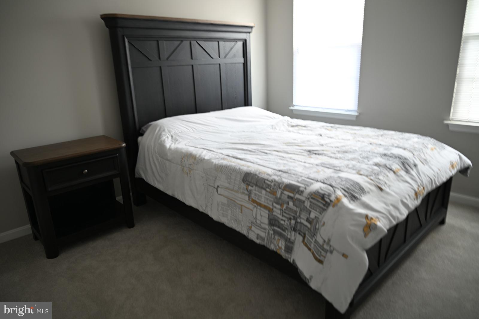 RIDGES AT ASHBURN - Residential Lease