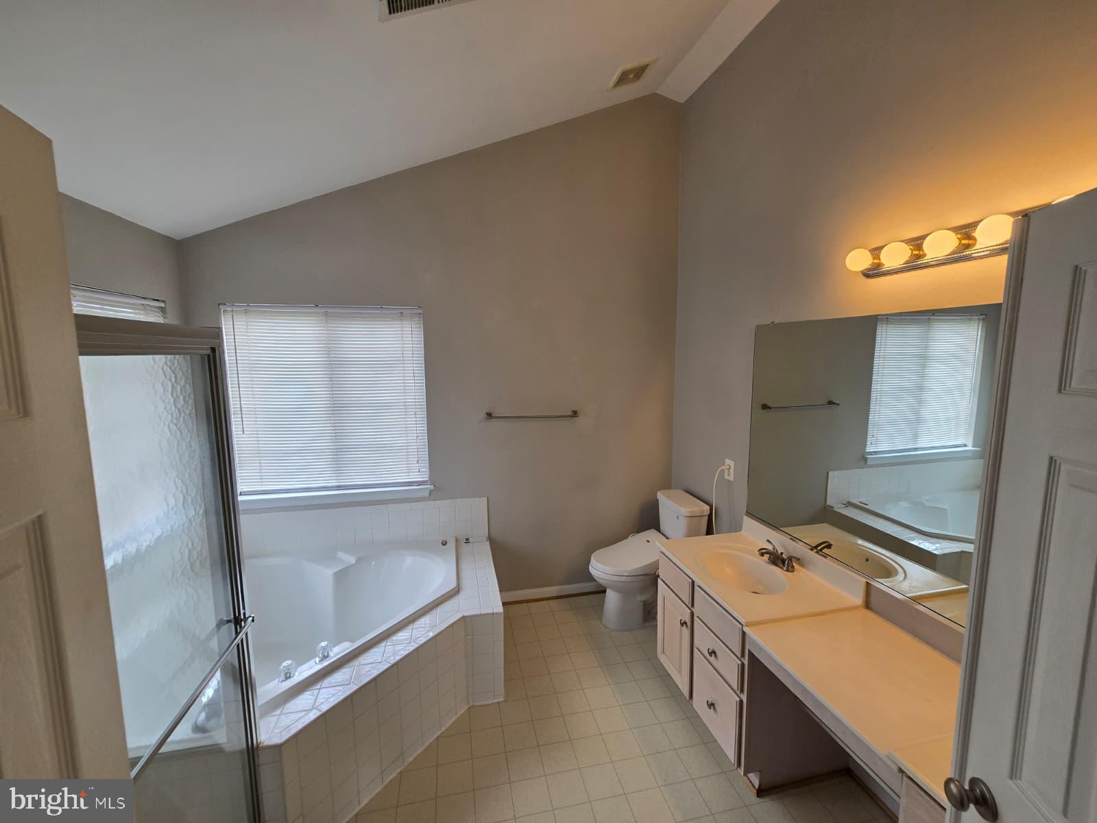 RIDGES AT ASHBURN - Residential Lease