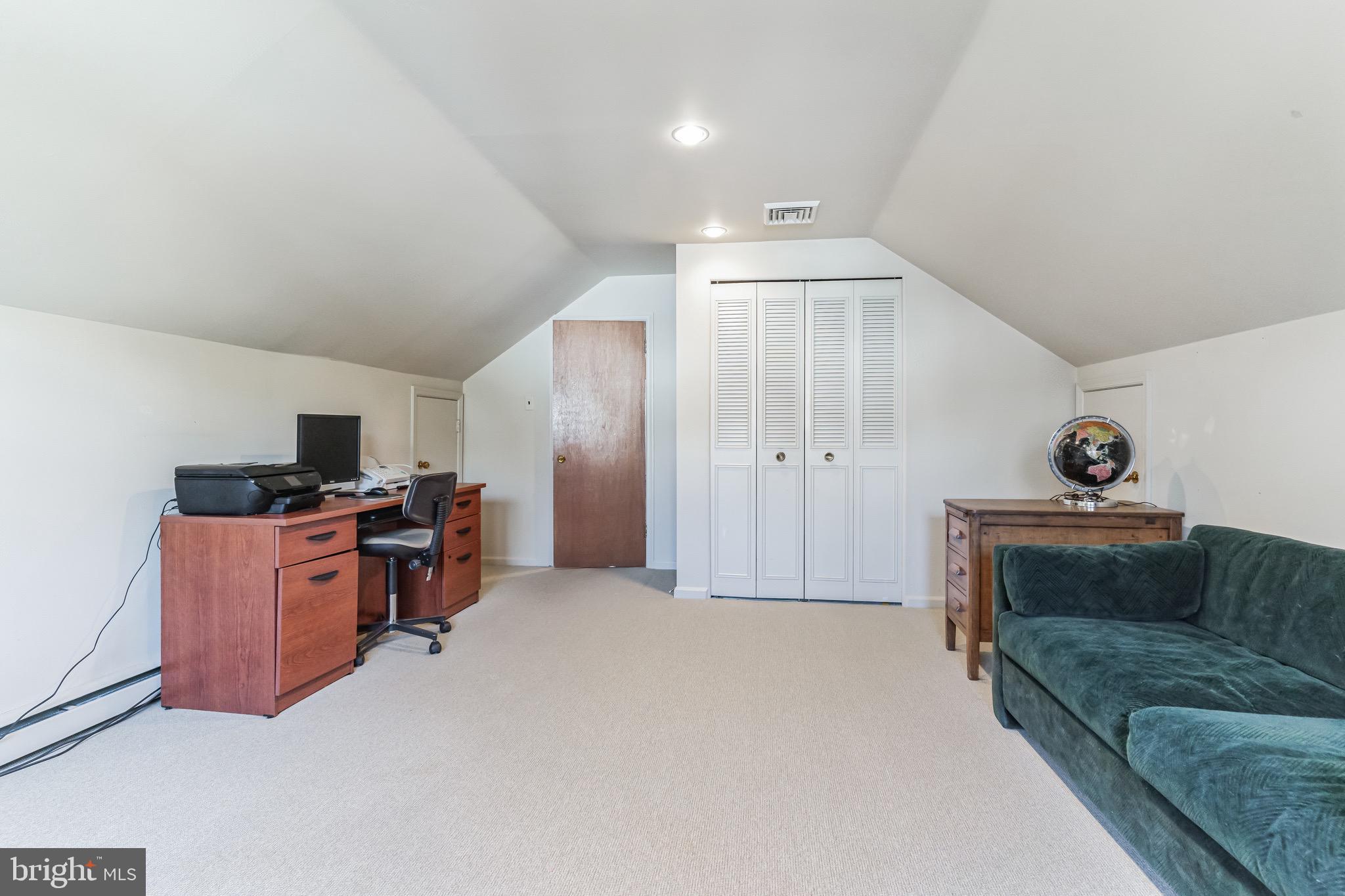 SCOTS GLEN - Residential