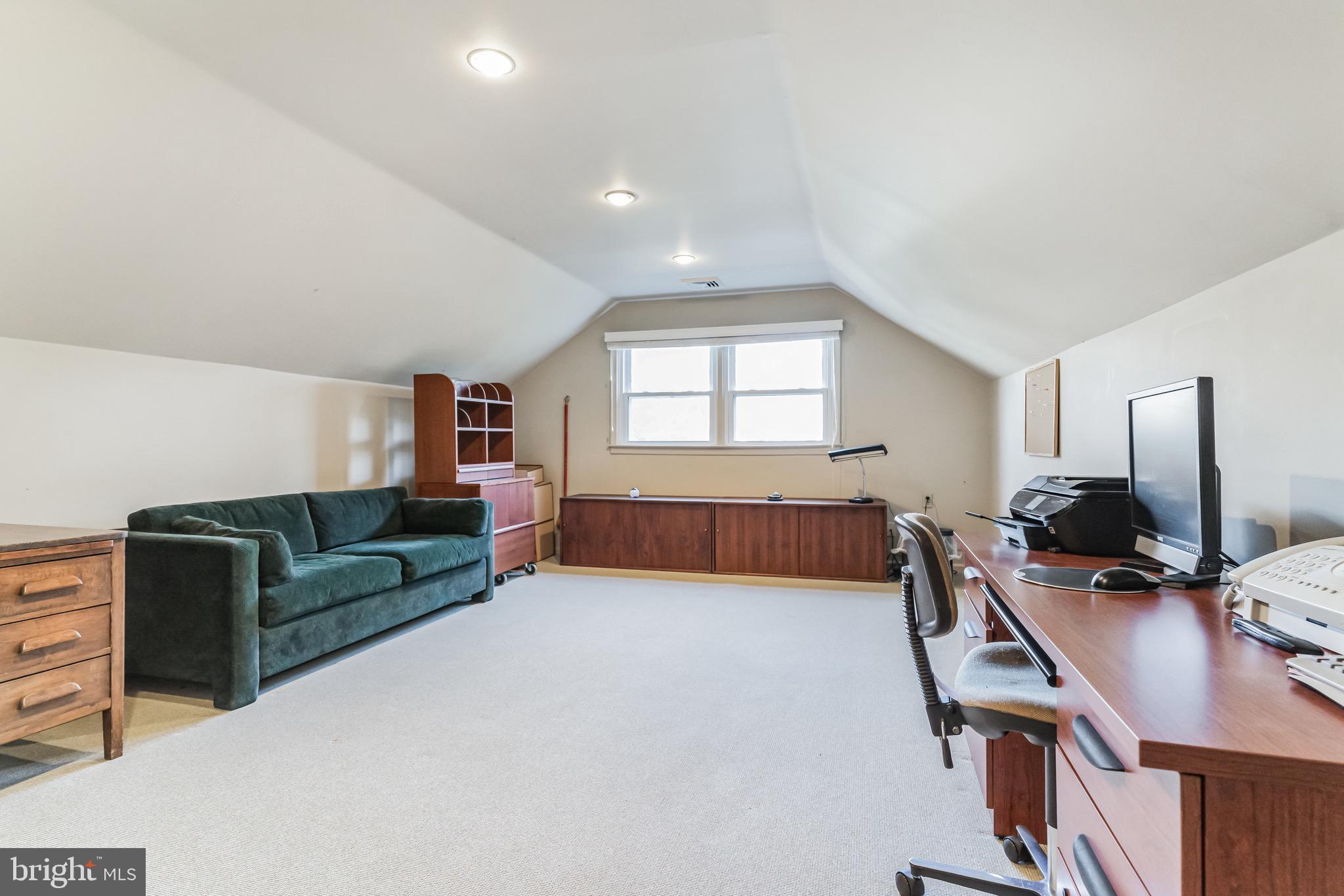 SCOTS GLEN - Residential