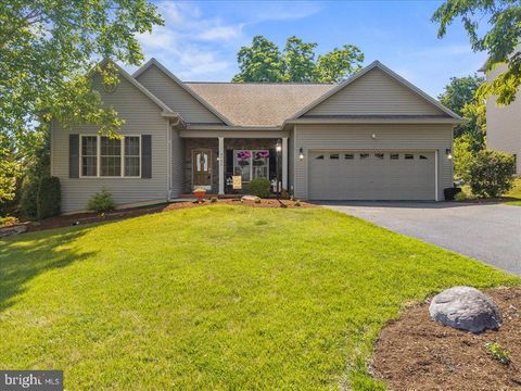 Homes For Sale - 4736 Chatham Way<br/> HARRISBURG, PA 17110