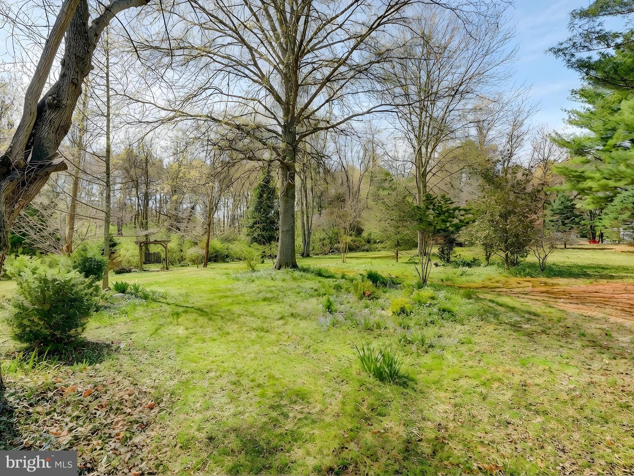 BEE TREE MANOR - Residential