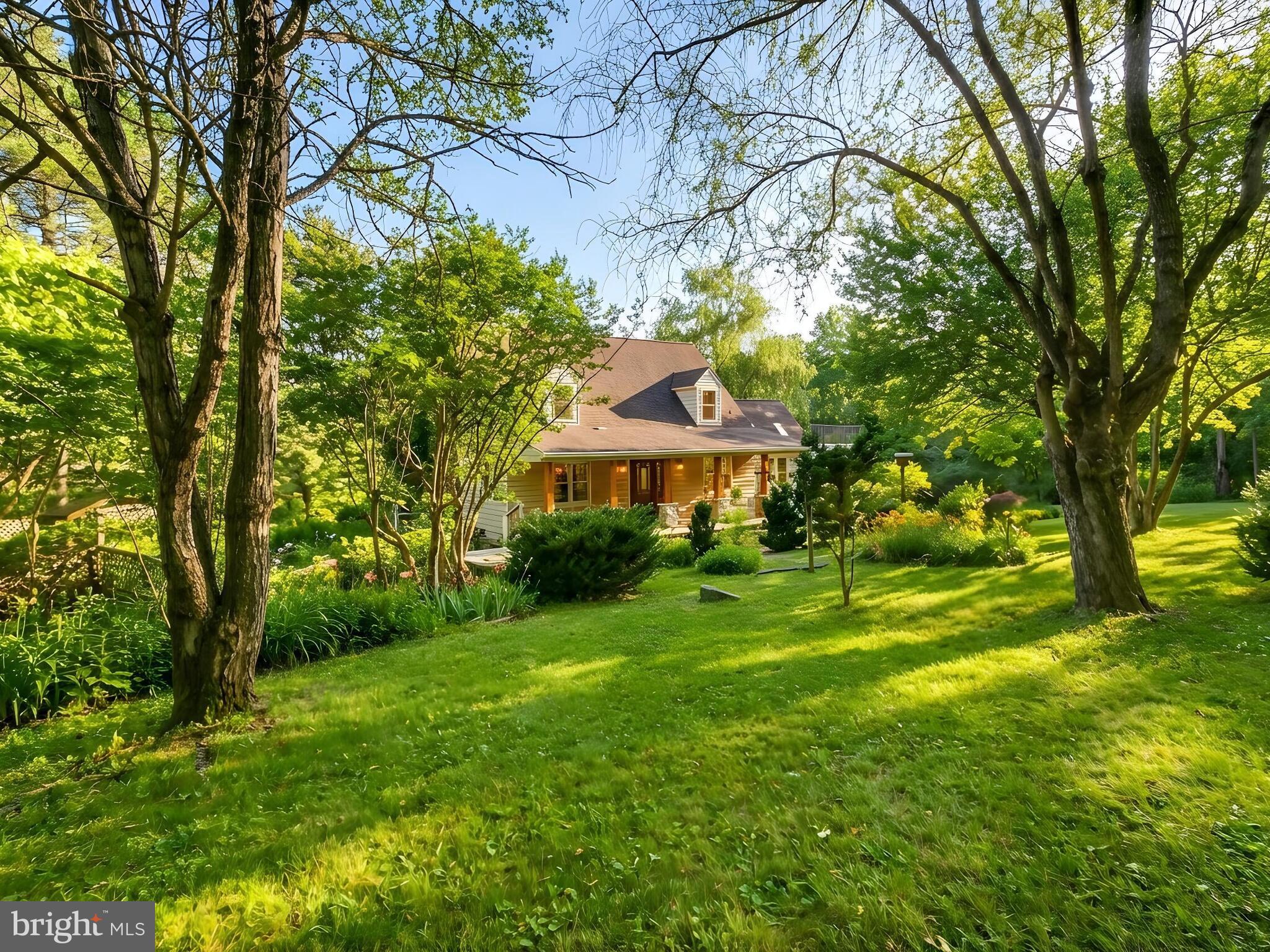 BEE TREE MANOR - Residential