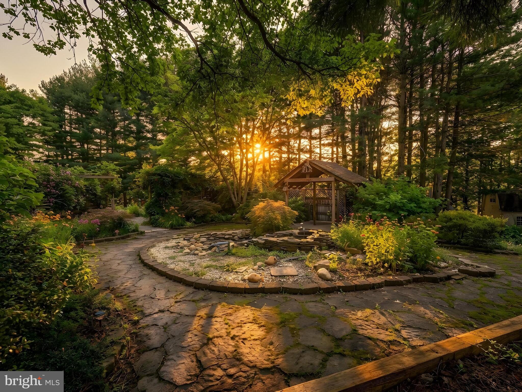 BEE TREE MANOR - Residential