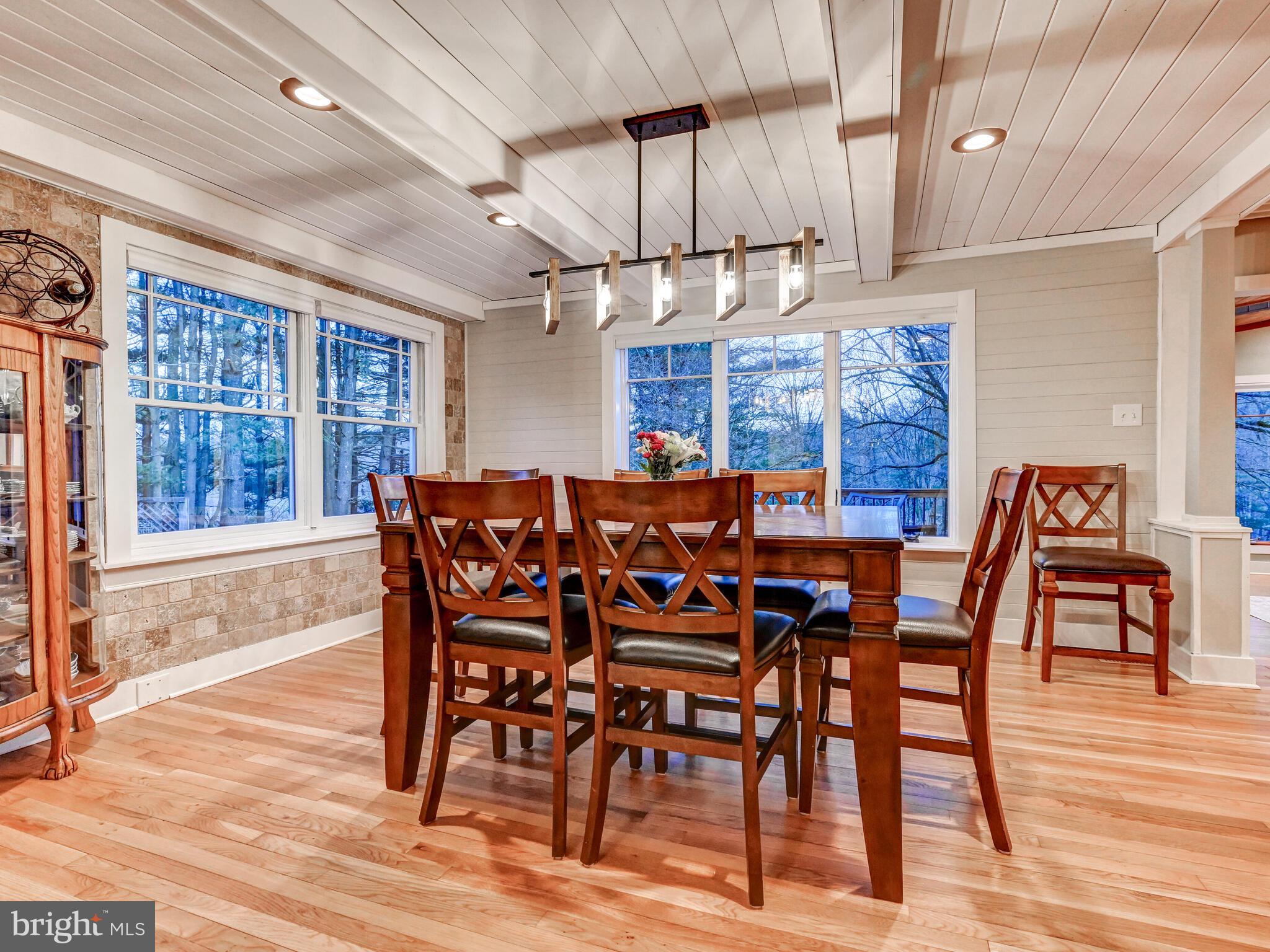 BEE TREE MANOR - Residential