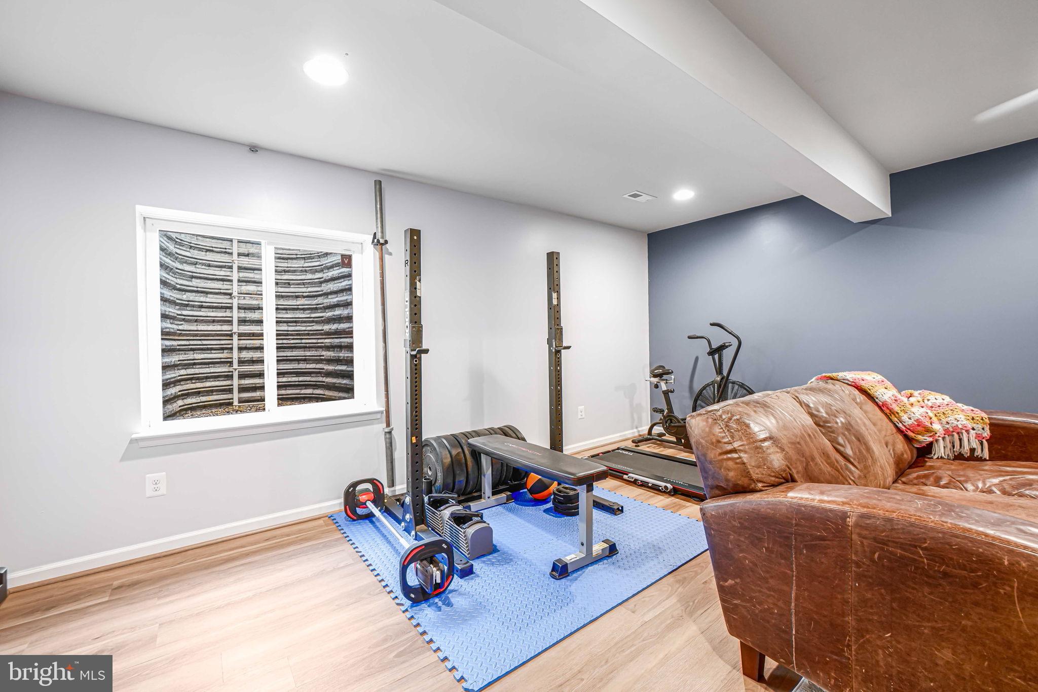 EMBREY MILL - Residential