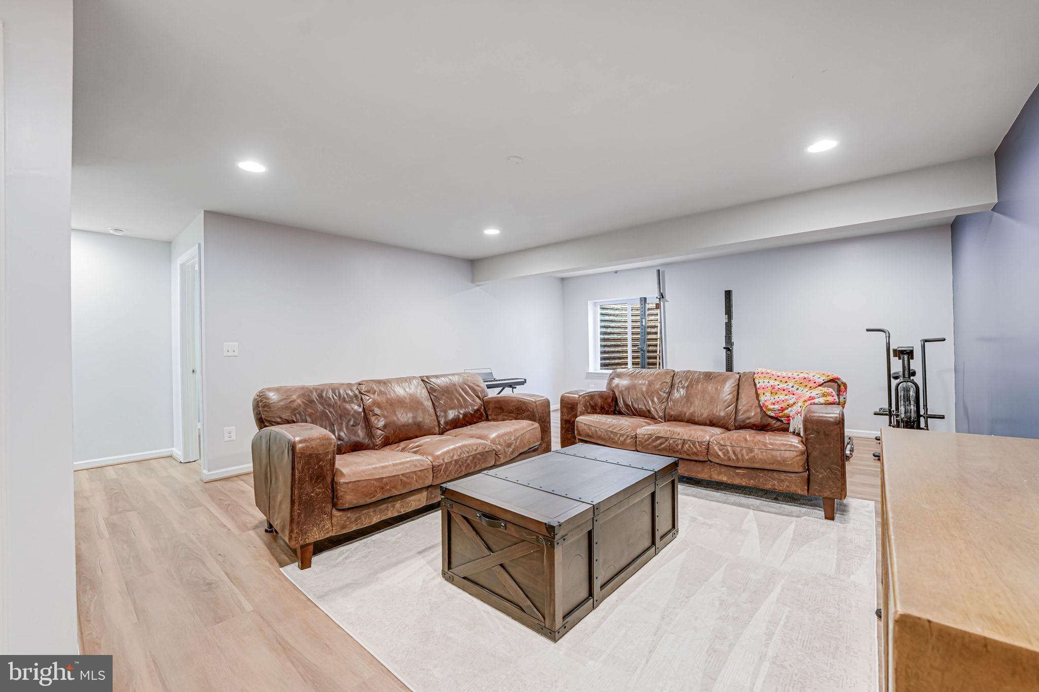 EMBREY MILL - Residential