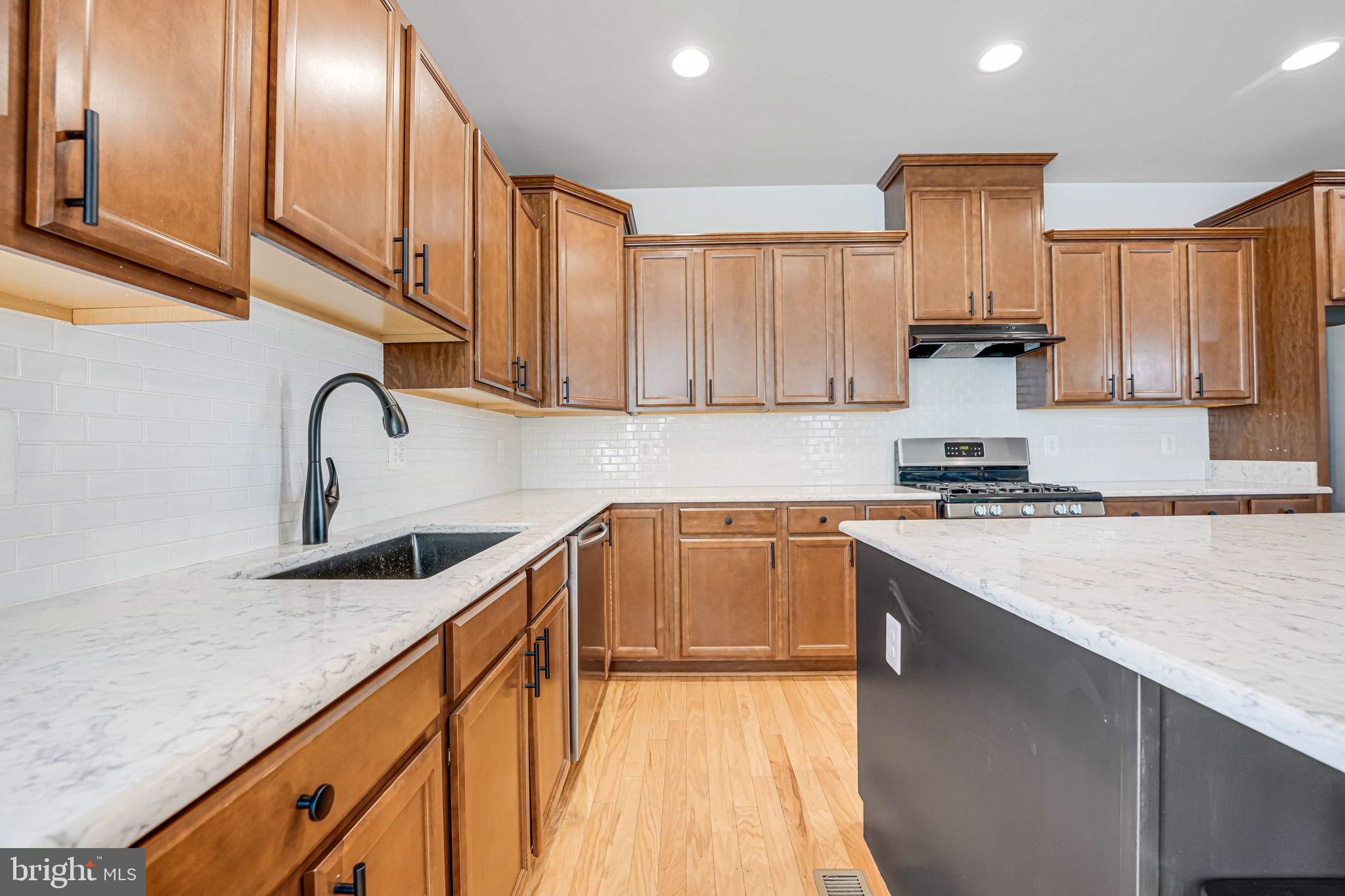 EMBREY MILL - Residential