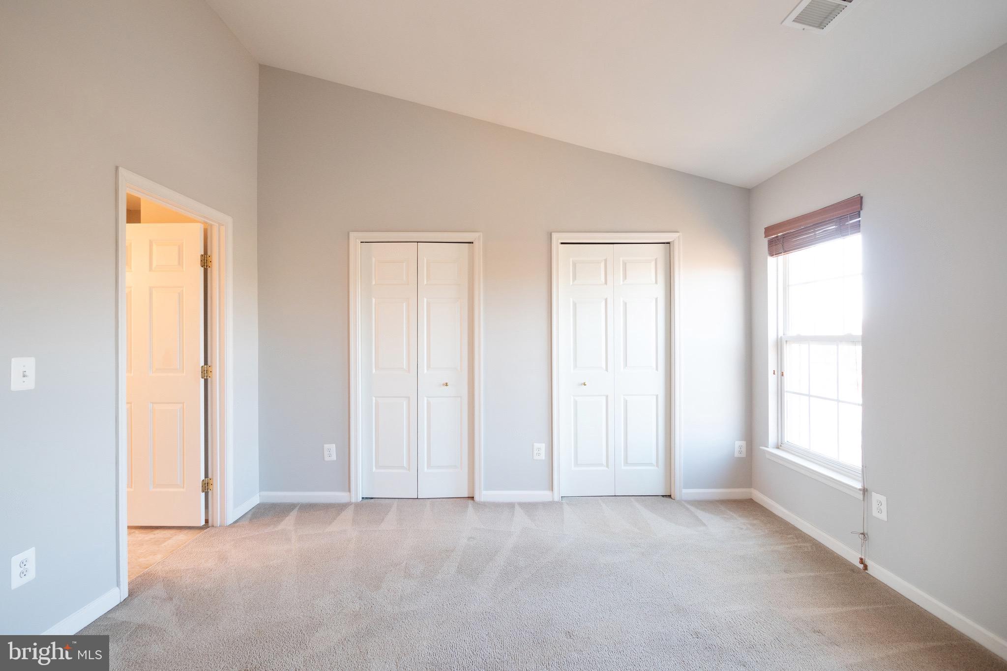 ASHBURN VILLAGE - Residential Lease