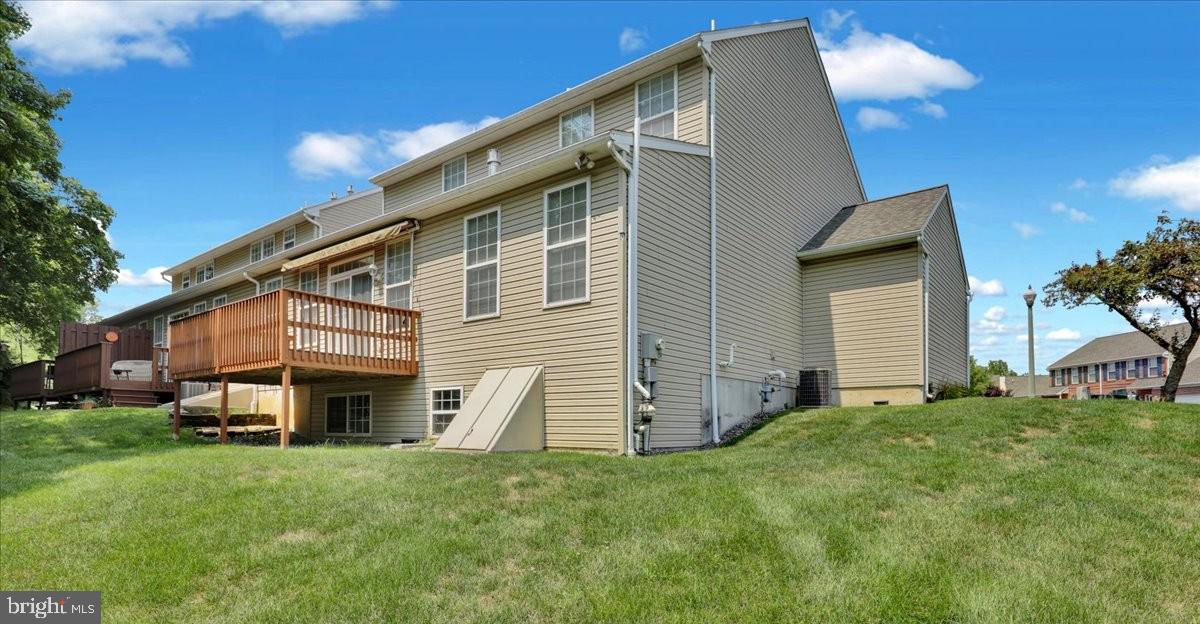 11 FALLOWFIELD CIRCLE