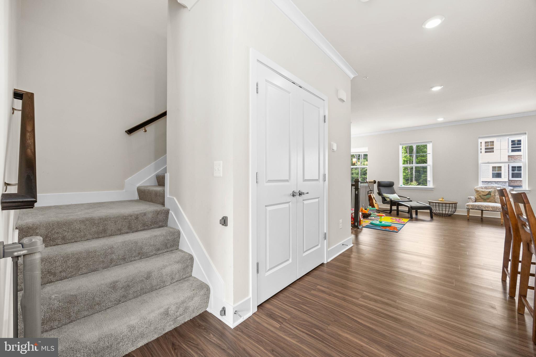 SEA OAKS VILLAGE - Residential