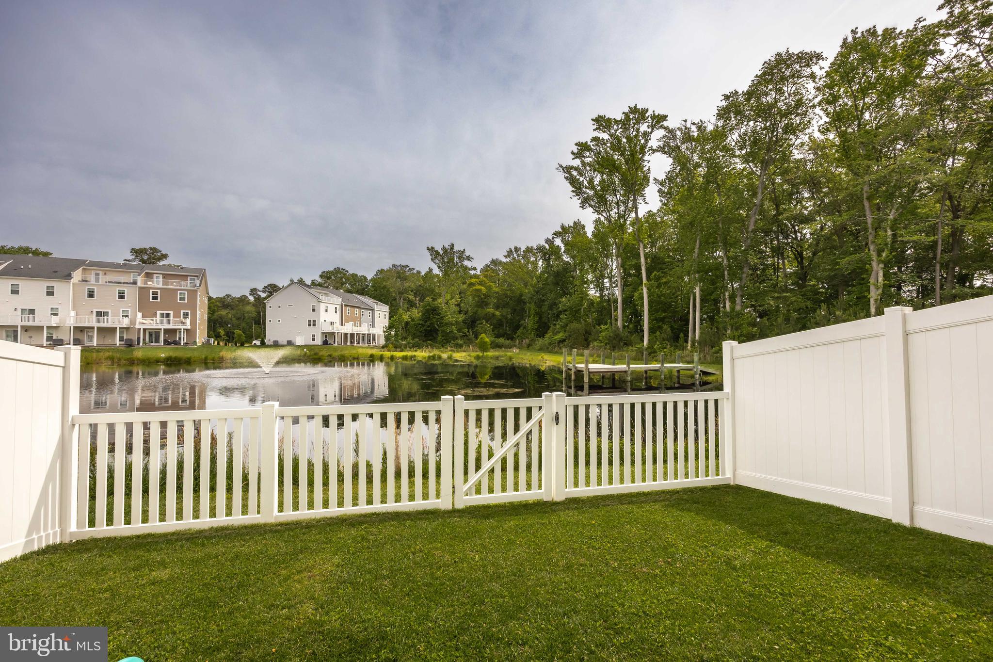 SEA OAKS VILLAGE - Residential