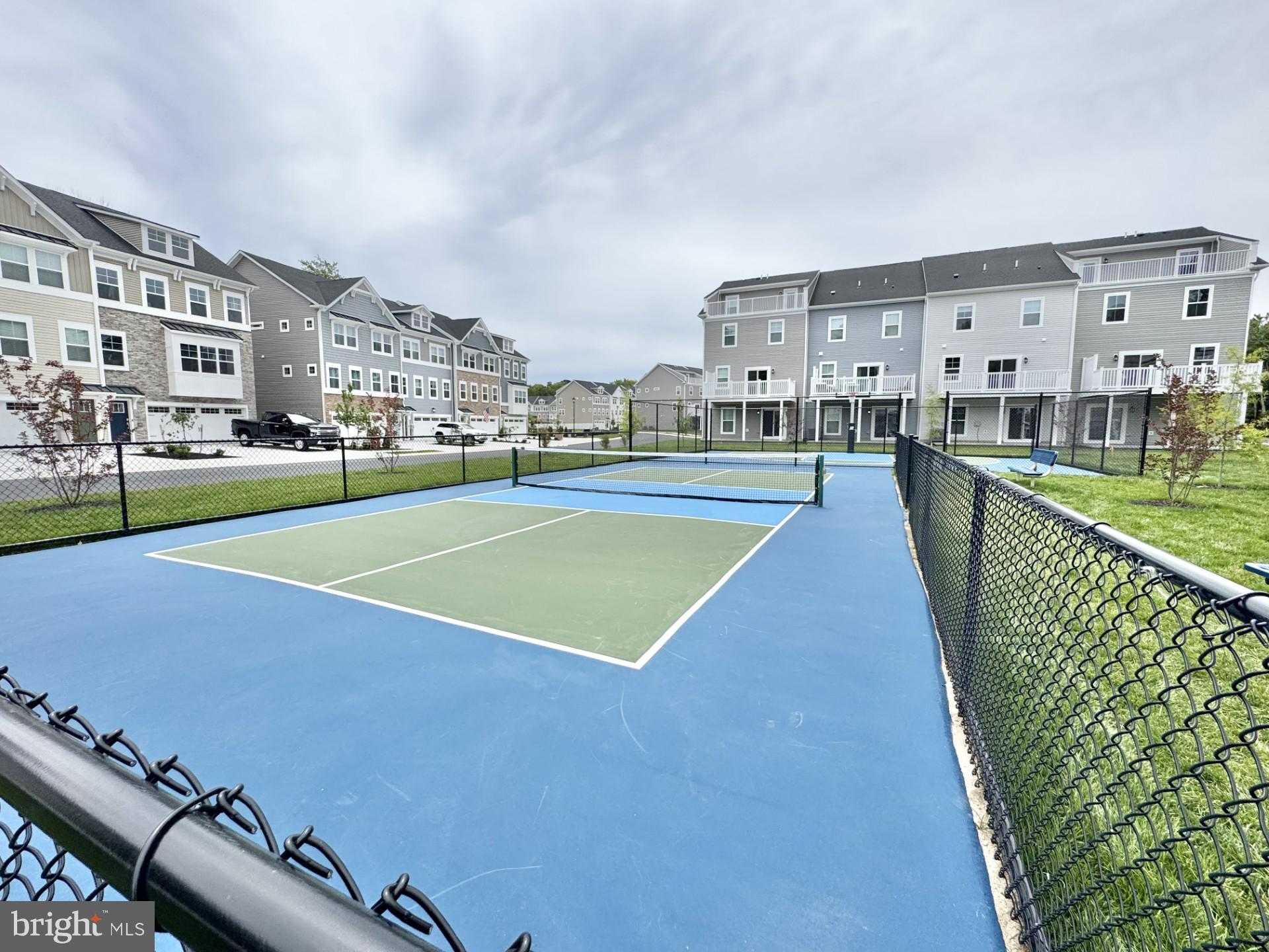 SEA OAKS VILLAGE - Residential