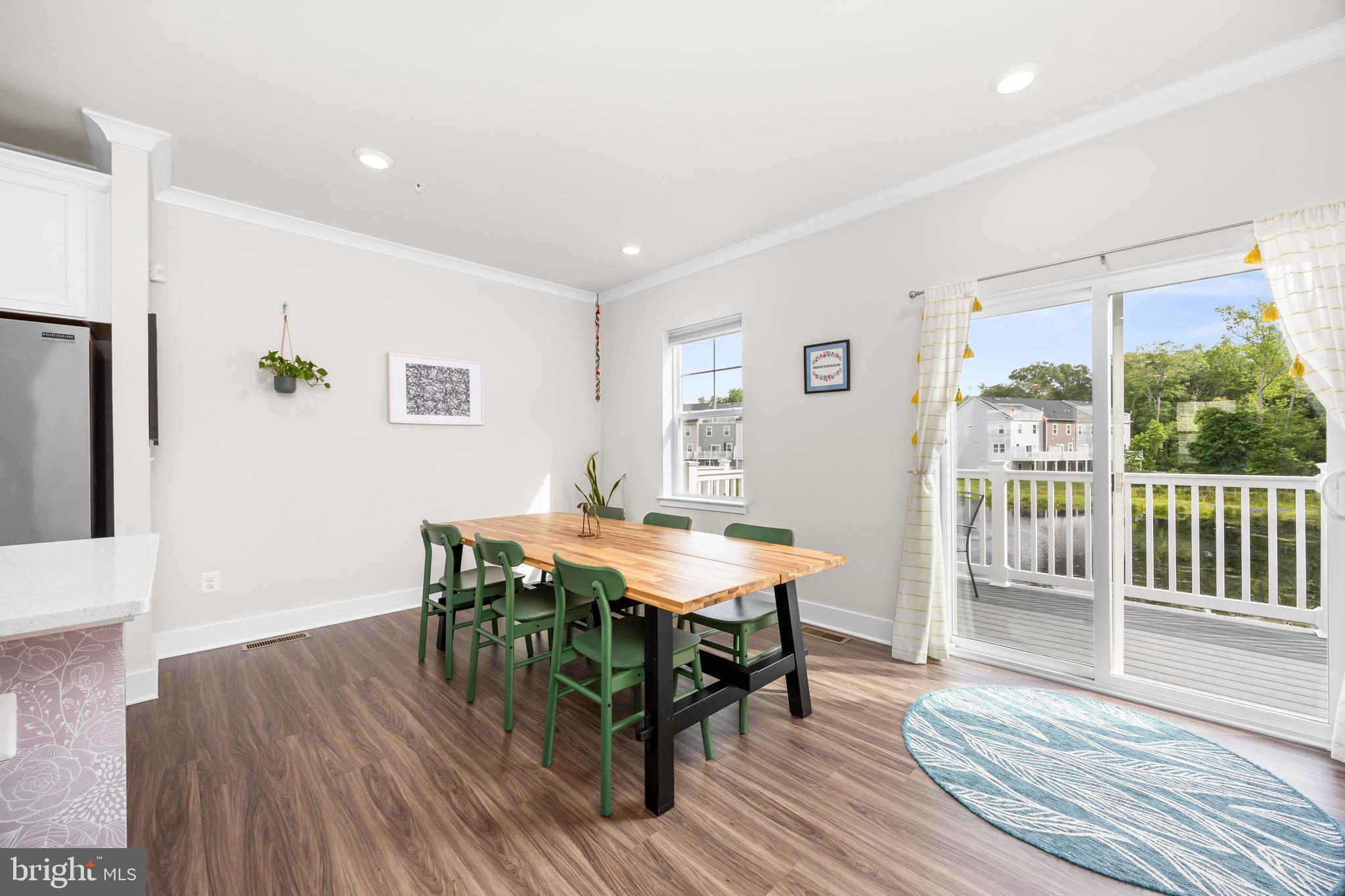 SEA OAKS VILLAGE - Residential