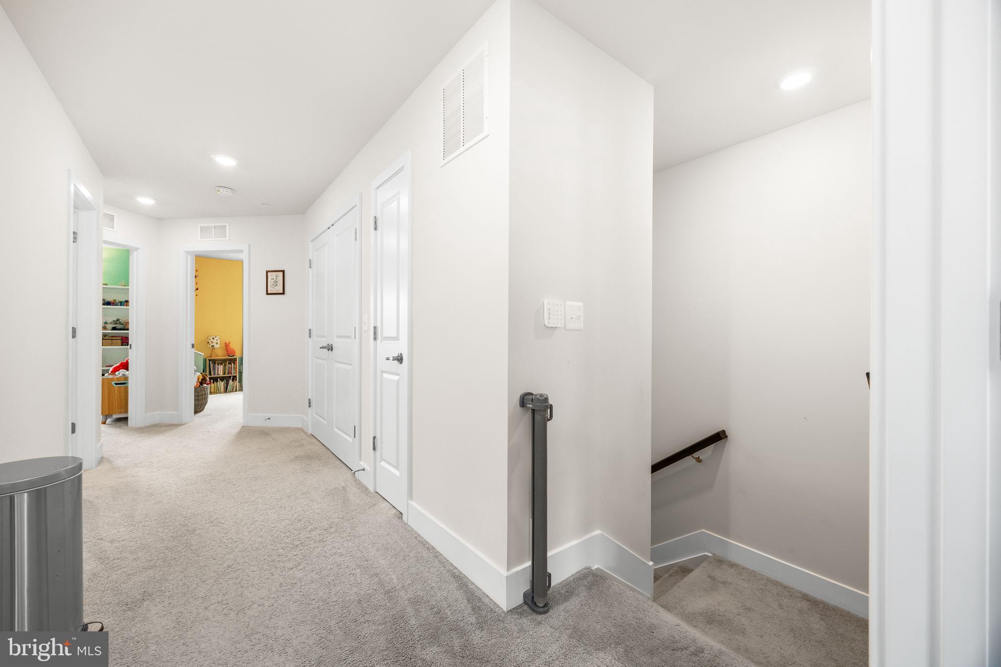 SEA OAKS VILLAGE - Residential