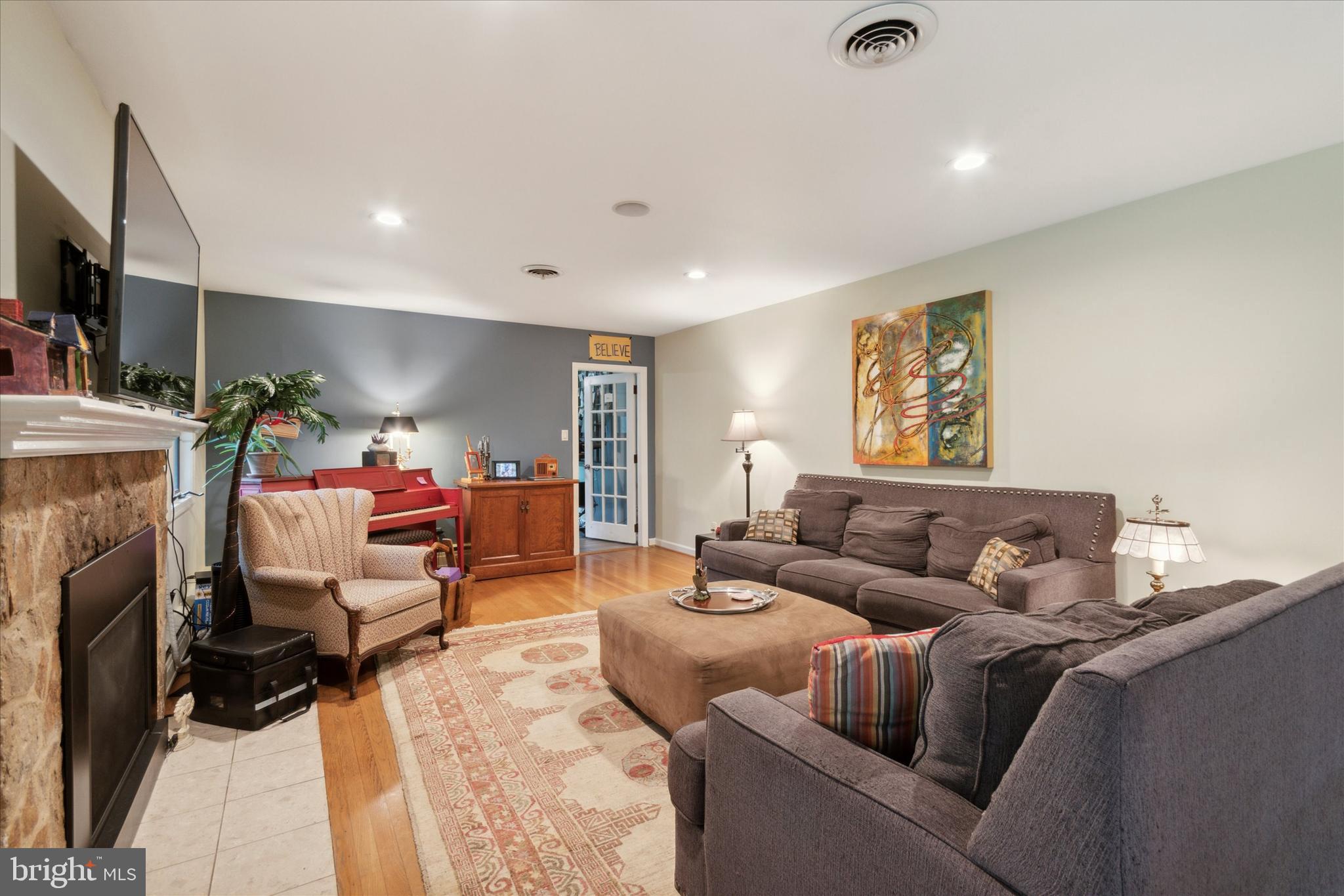 CHADDS FORD - Residential