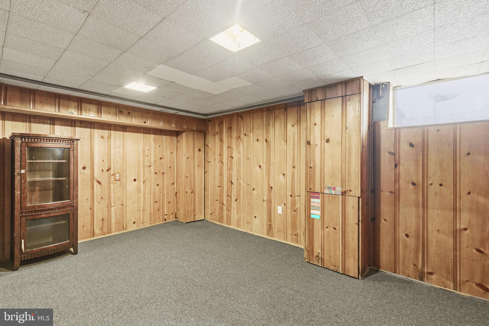 MIDDLESEX - Residential