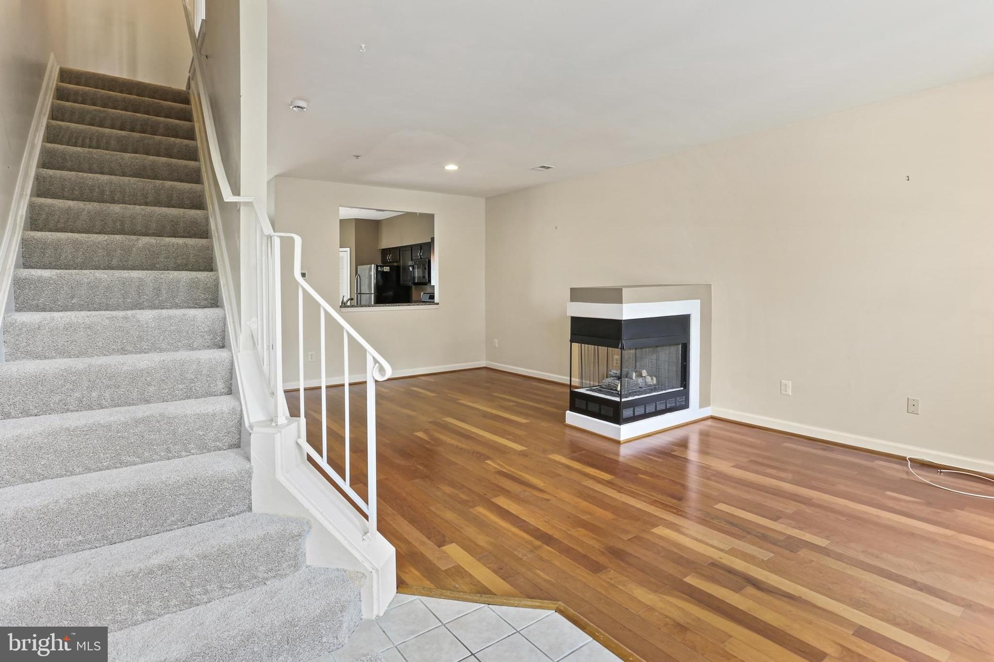 2710 CHERRYWOOD COURT