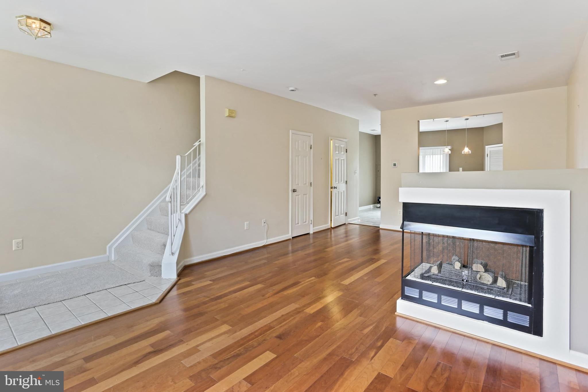 2710 CHERRYWOOD COURT