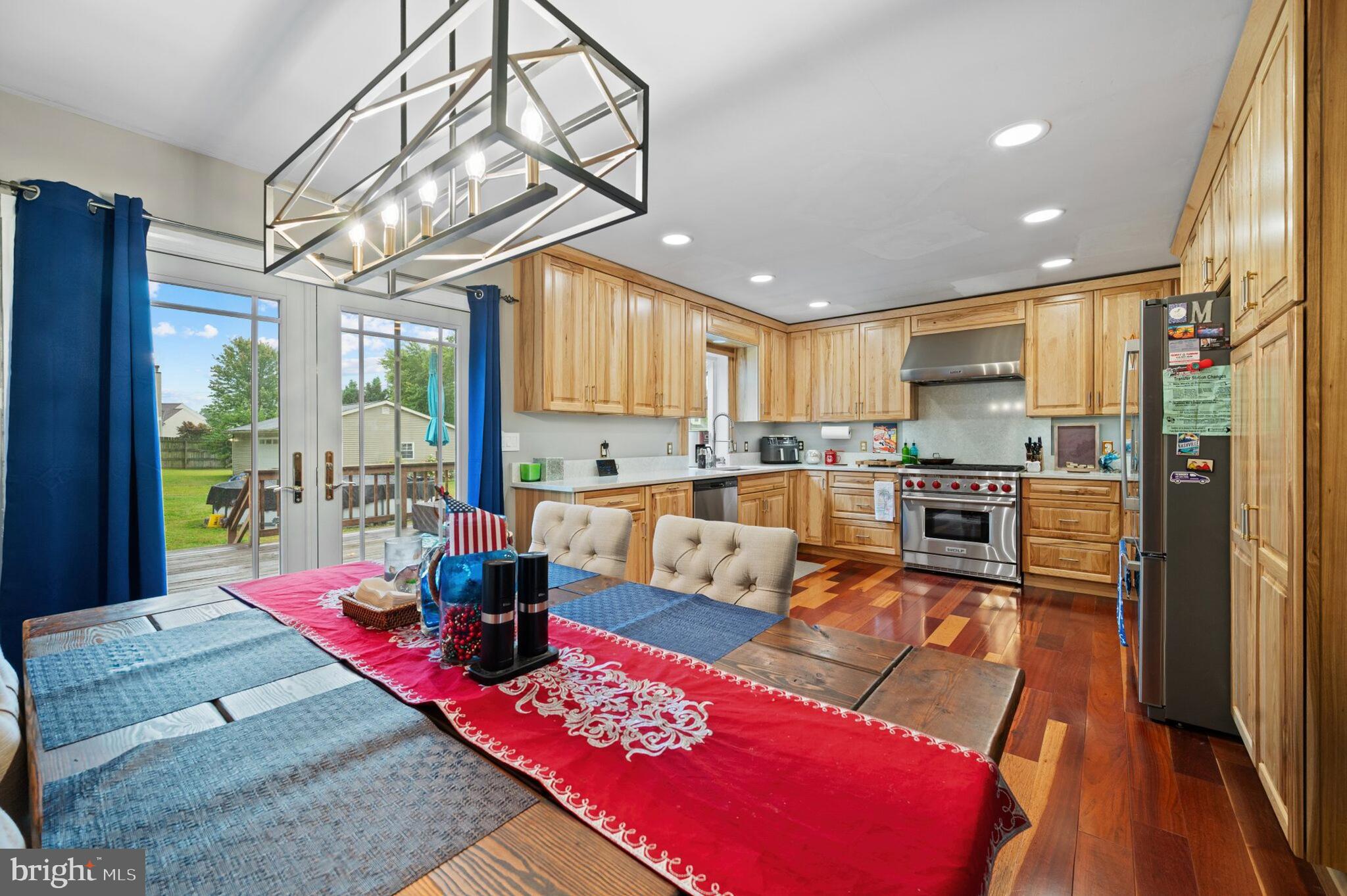 STEVENSVILLE - Residential